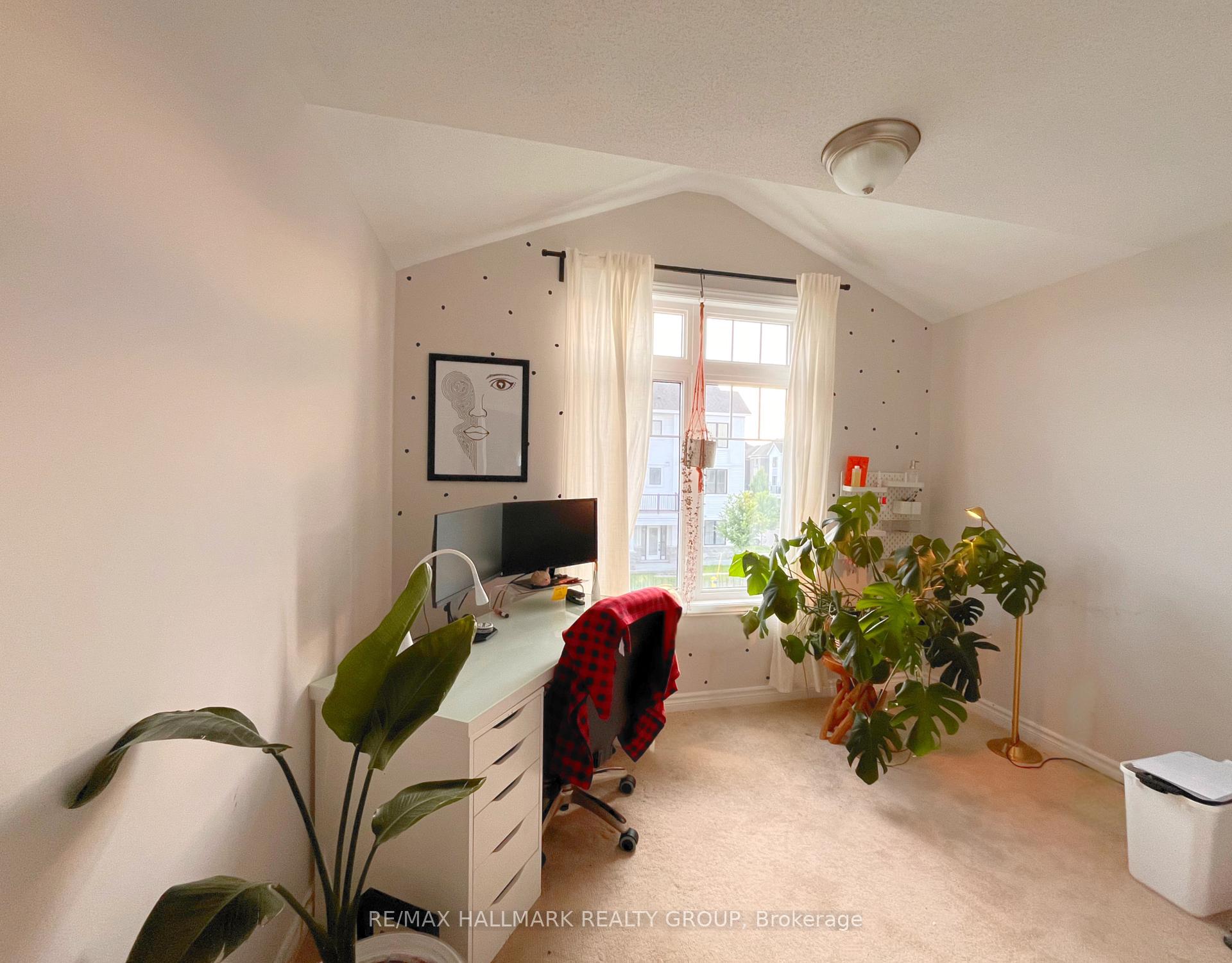 Photo 18 of 153 Pictou Crescent, Ottawa, Kanata - Emerald Meadows/Trailwest — HOMEH