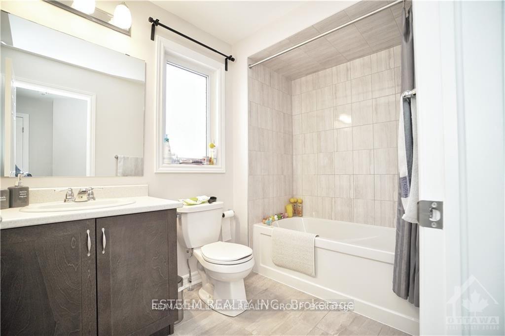 Photo 21 of 153 Pictou Crescent, Ottawa, Kanata - Emerald Meadows/Trailwest — HOMEH