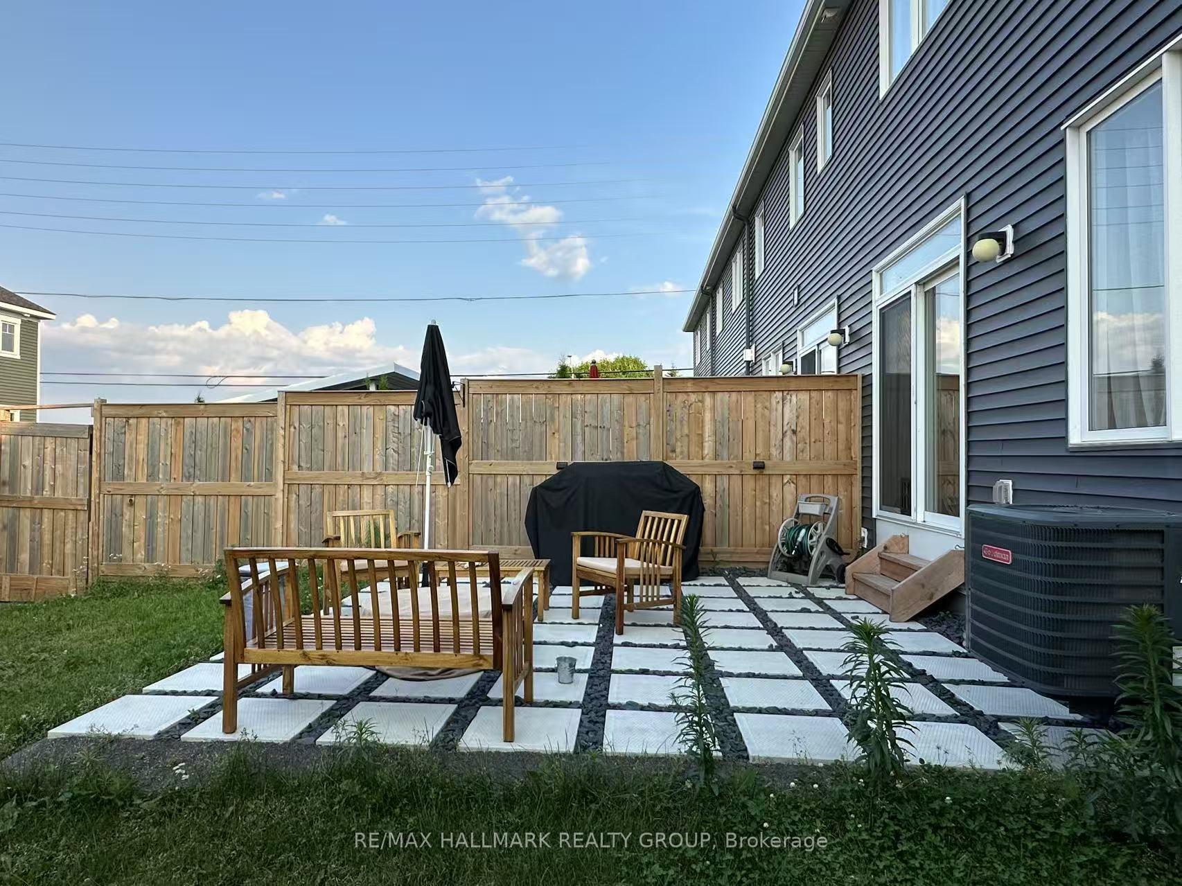 Photo 22 of 153 Pictou Crescent, Ottawa, Kanata - Emerald Meadows/Trailwest — HOMEH