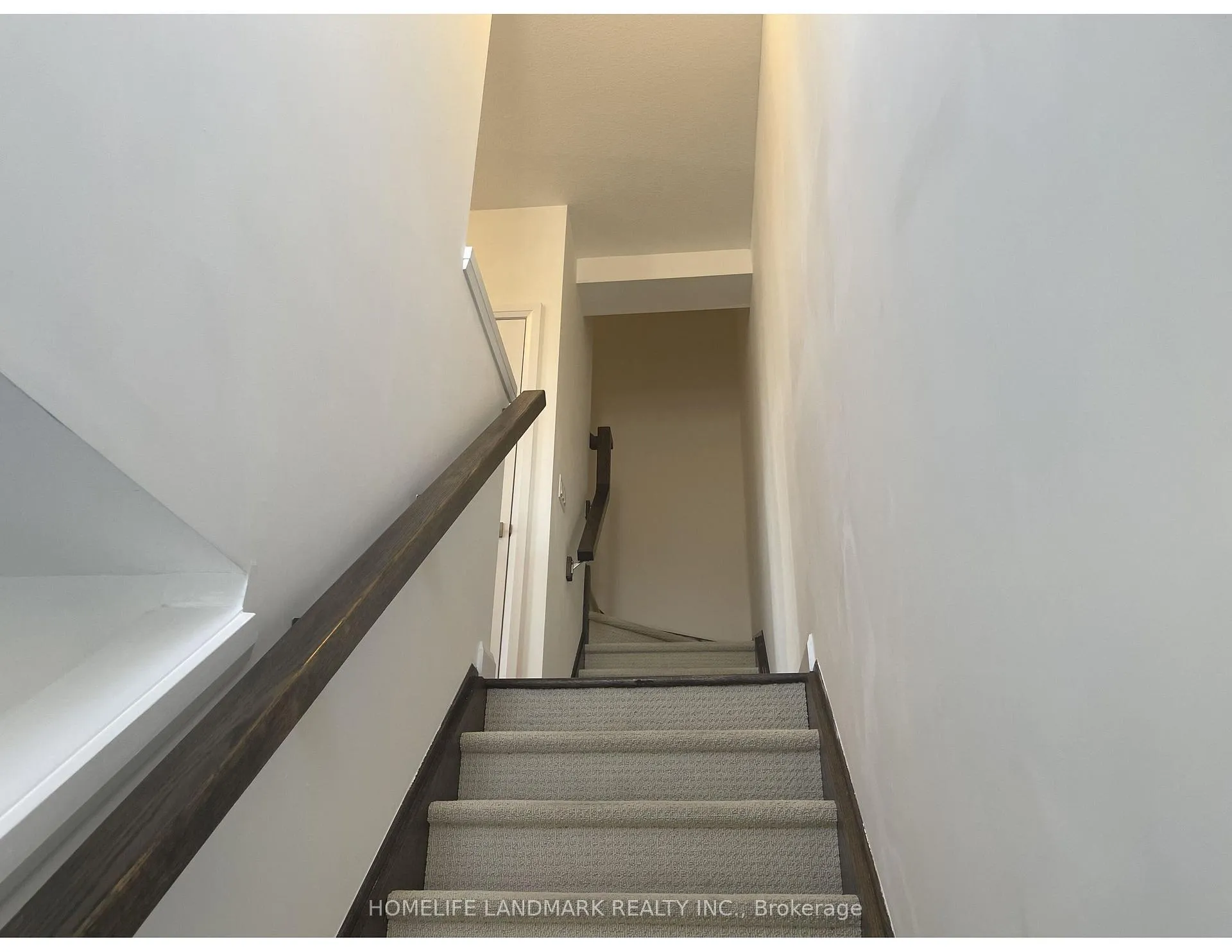 Photo 6 of Unit 31, 1169 Garner Road E, Hamilton, Meadowlands — HOMEH
