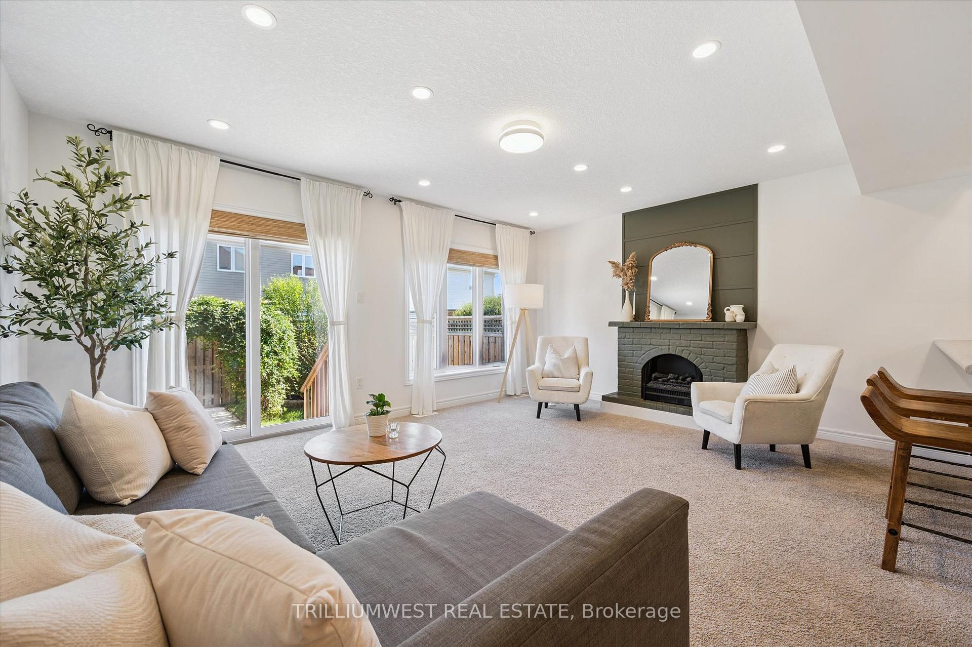 Photo 12 of 25 Sandybay Avenue, Kitchener — HOMEH