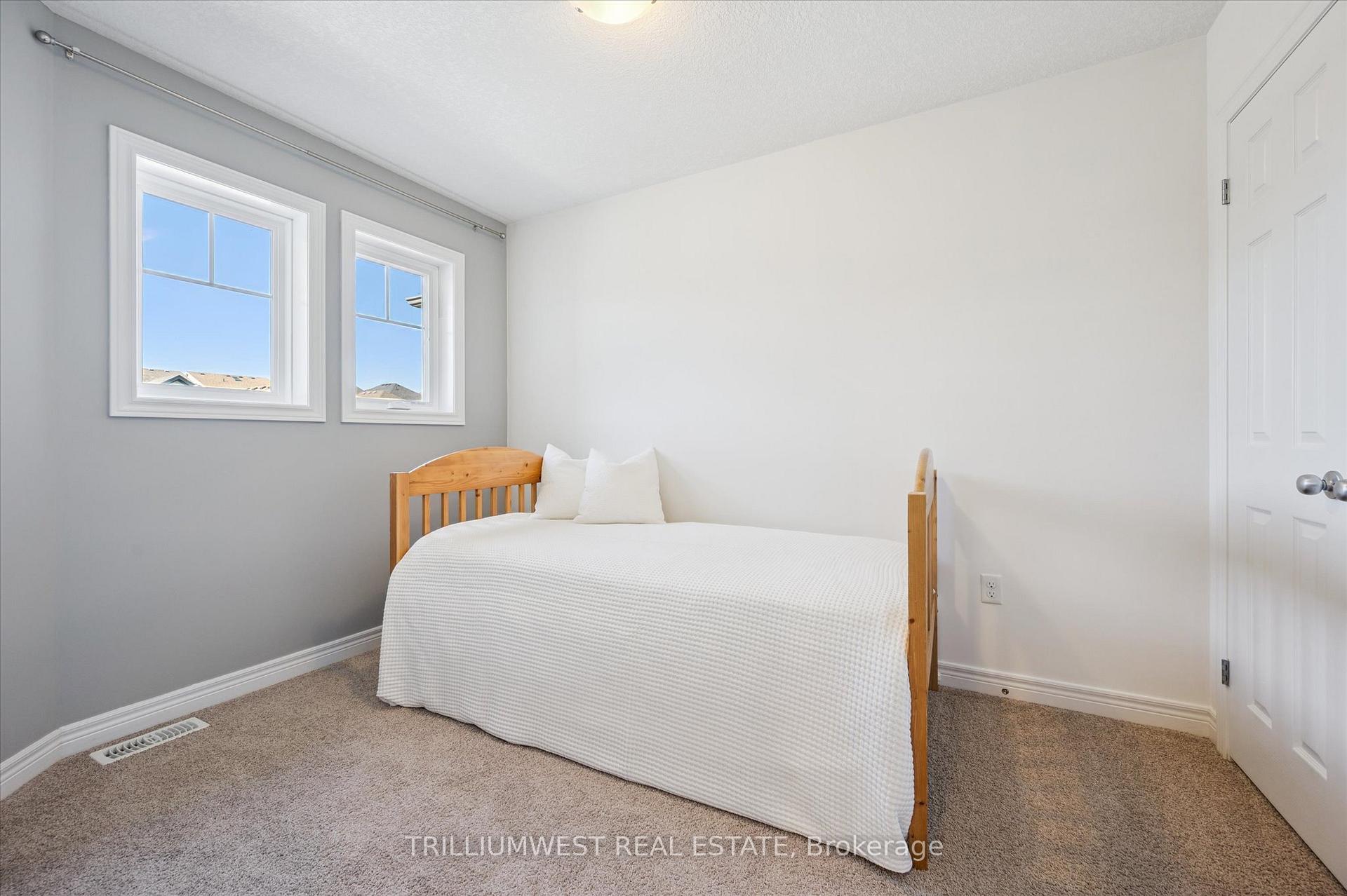 Photo 20 of 25 Sandybay Avenue, Kitchener — HOMEH