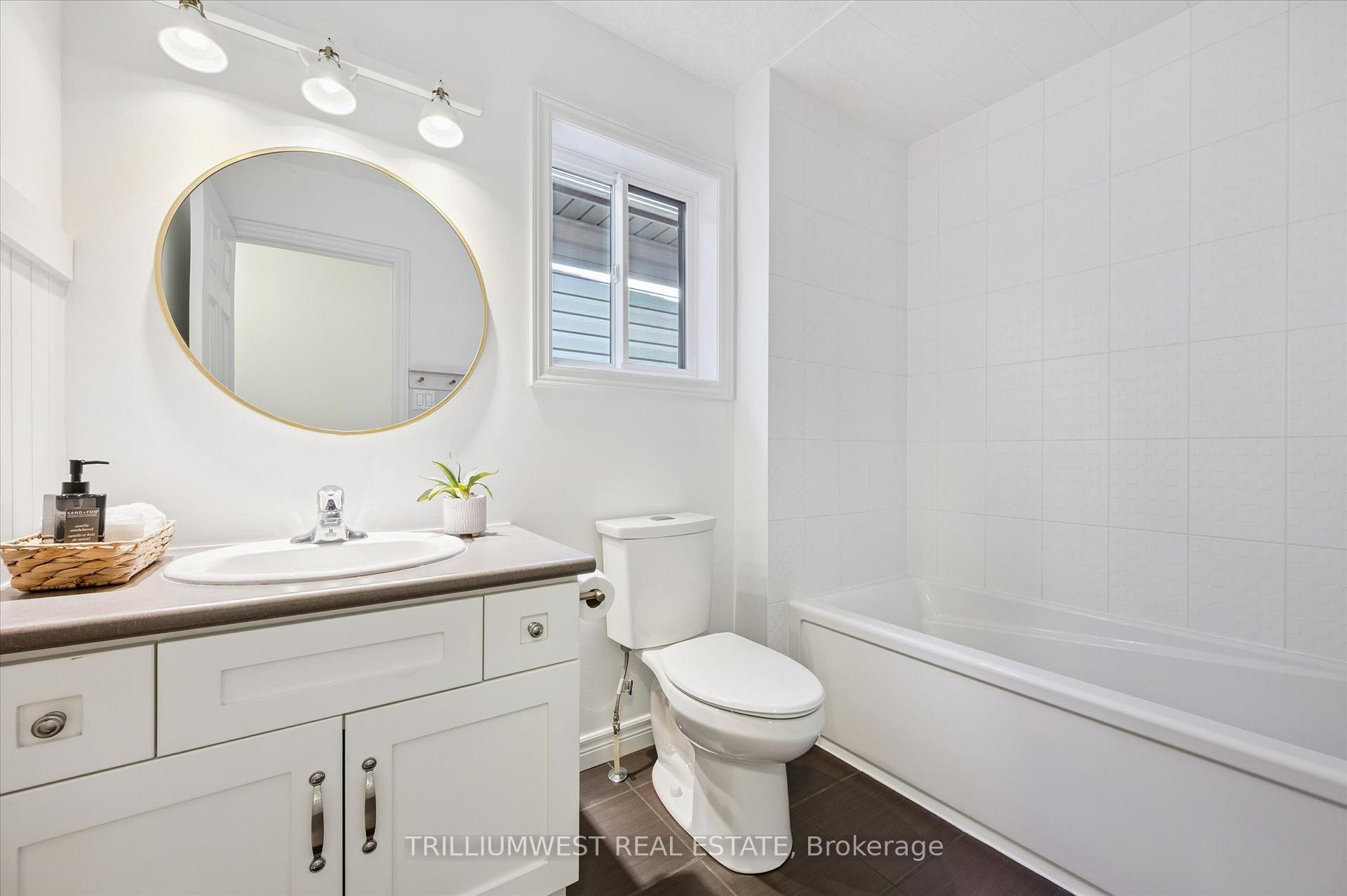 Photo 23 of 25 Sandybay Avenue, Kitchener — HOMEH