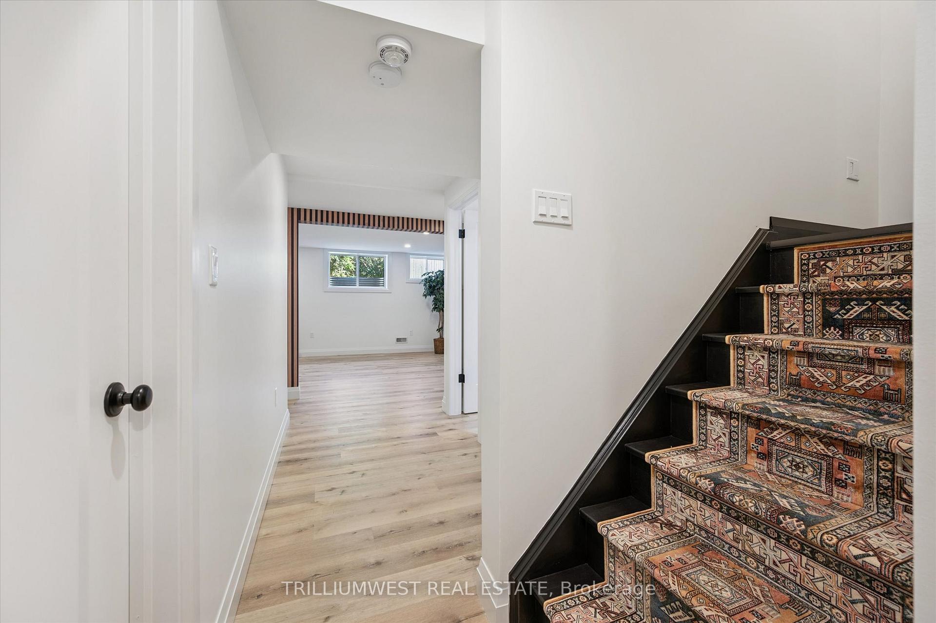 Photo 24 of 25 Sandybay Avenue, Kitchener — HOMEH