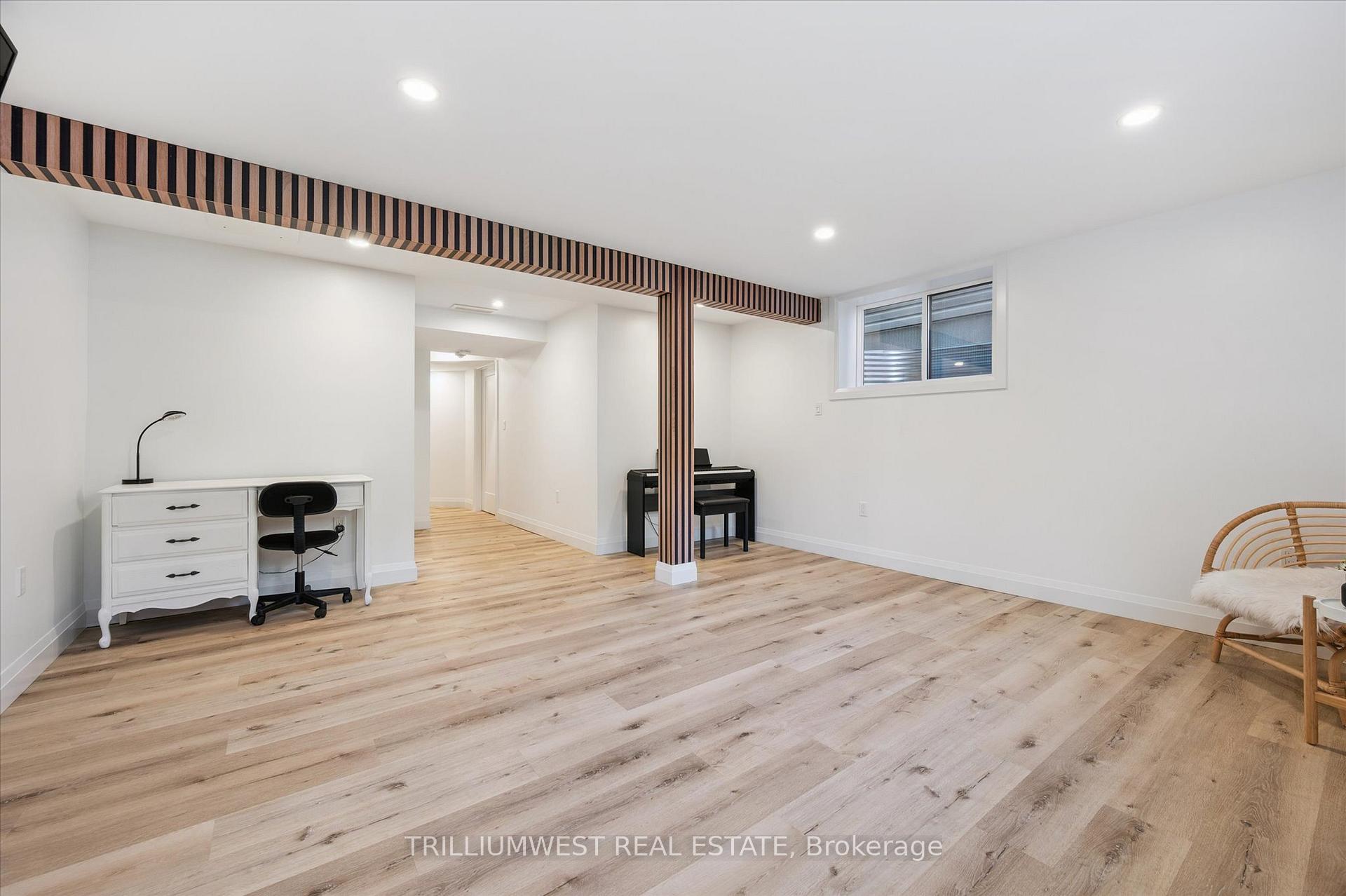 Photo 27 of 25 Sandybay Avenue, Kitchener — HOMEH
