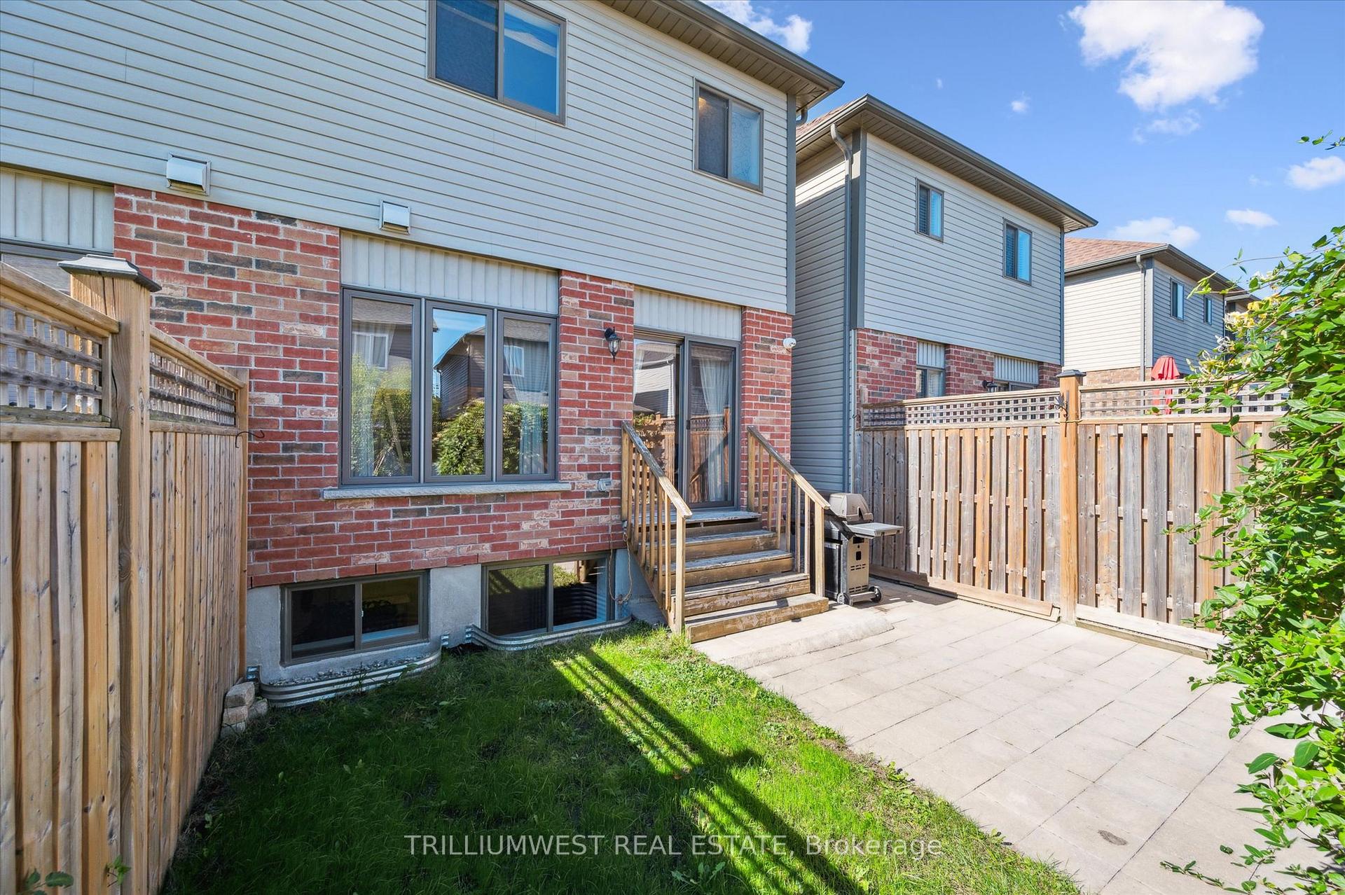 Photo 32 of 25 Sandybay Avenue, Kitchener — HOMEH