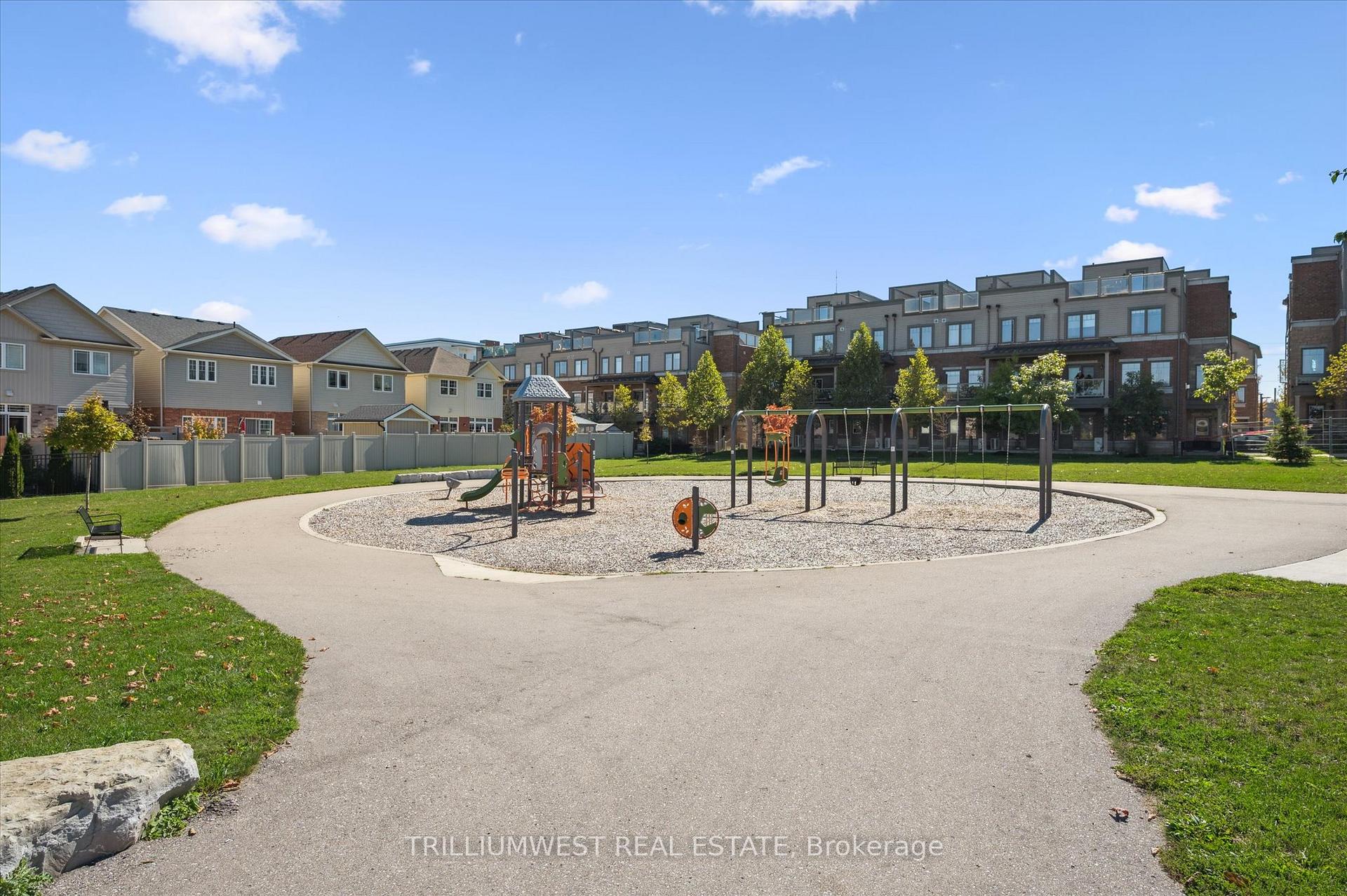 Photo 35 of 25 Sandybay Avenue, Kitchener — HOMEH
