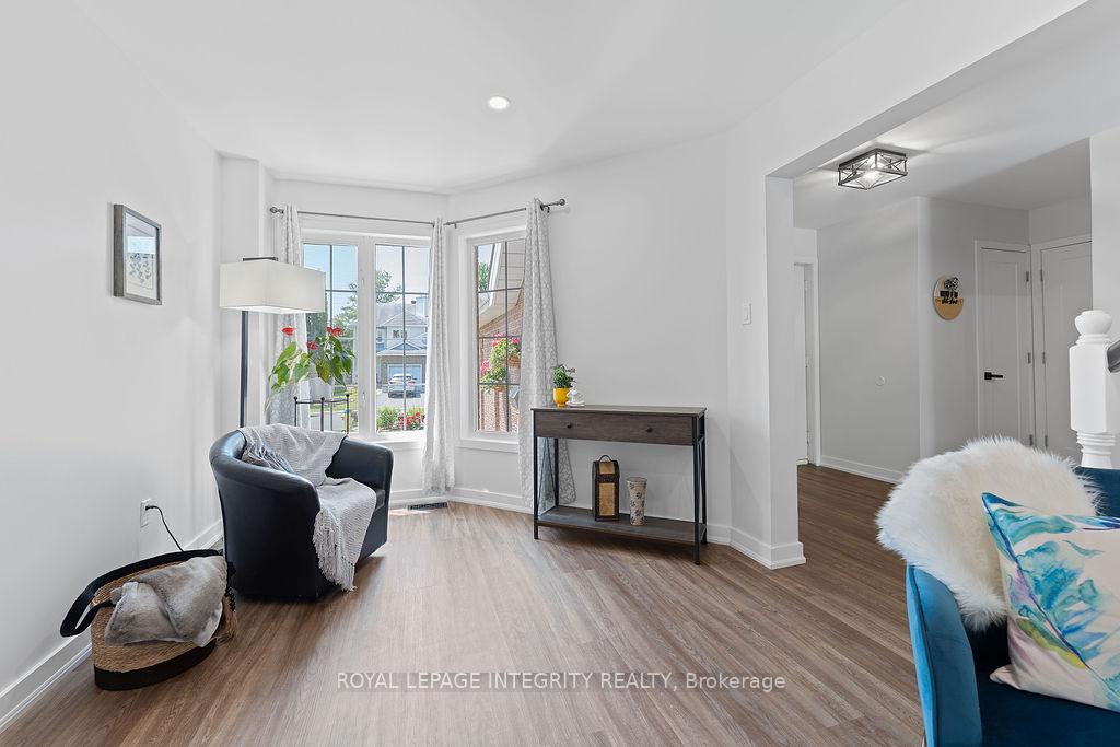 Photo 7 of 41 Beacon Way, Ottawa, Kanata - Morgan's Grant/South March — HOMEH