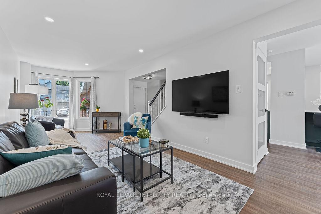 Photo 9 of 41 Beacon Way, Ottawa, Kanata - Morgan's Grant/South March — HOMEH
