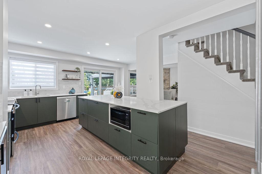 Photo 17 of 41 Beacon Way, Ottawa, Kanata - Morgan's Grant/South March — HOMEH