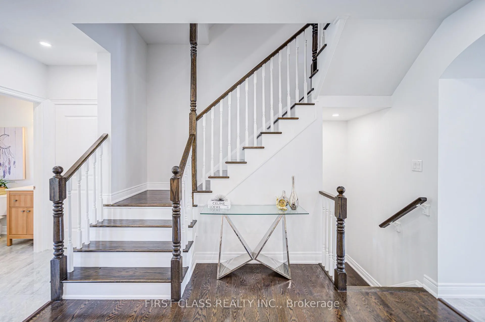 Photo 4 of 77 Diamond Jubilee Drive, Markham, Cornell — HOMEH