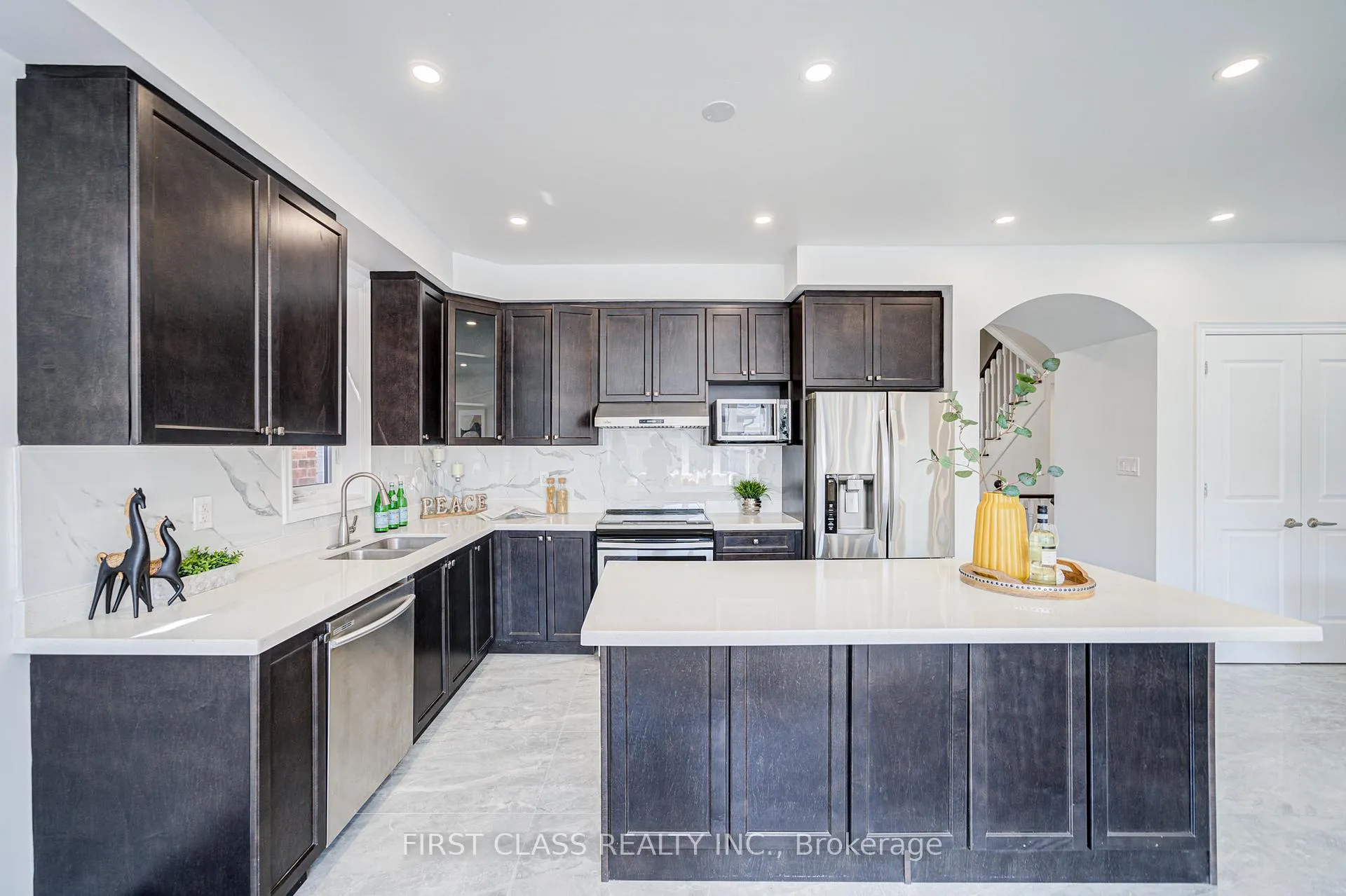 Photo 16 of 77 Diamond Jubilee Drive, Markham, Cornell — HOMEH