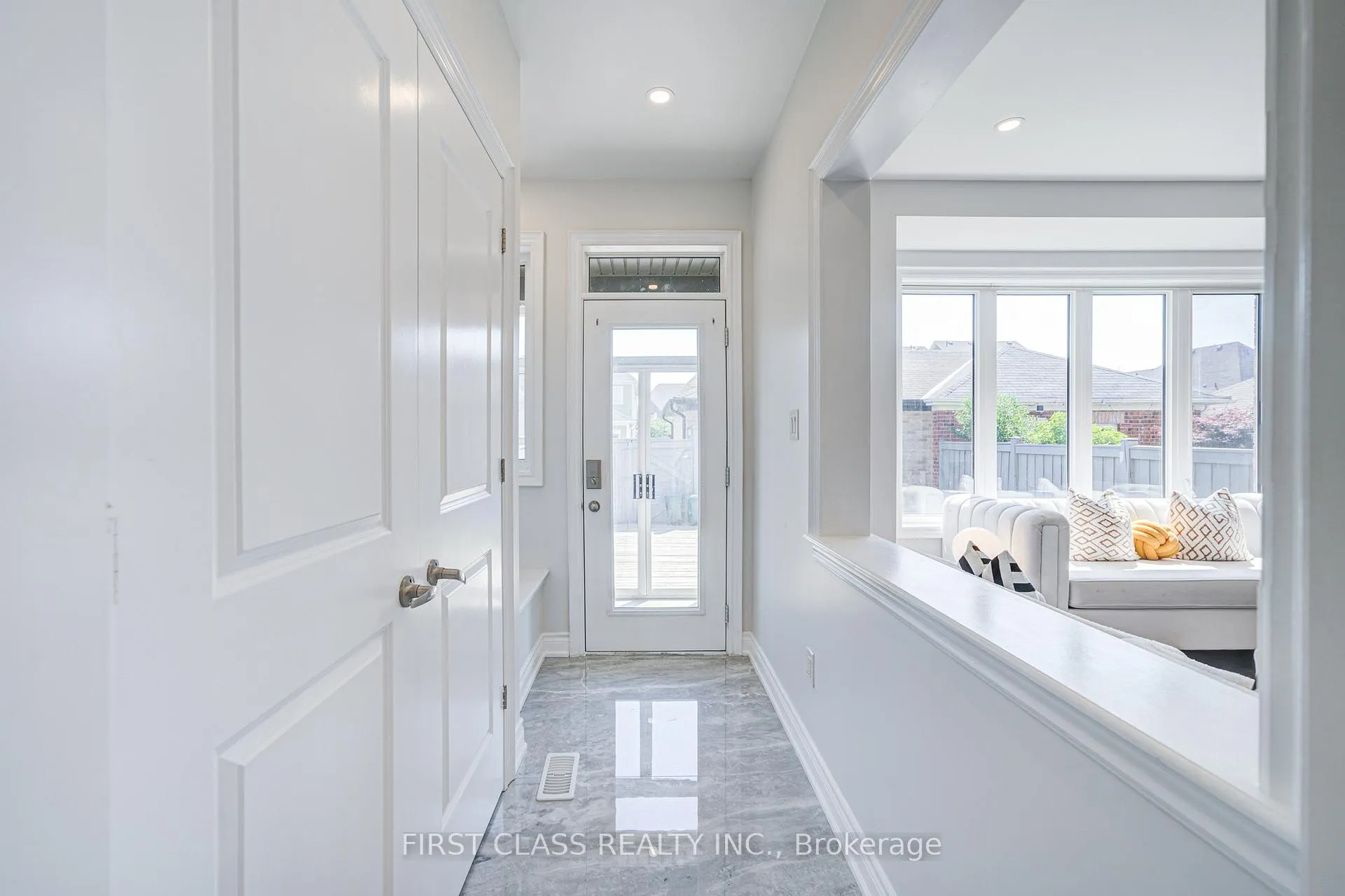 Photo 22 of 77 Diamond Jubilee Drive, Markham, Cornell — HOMEH