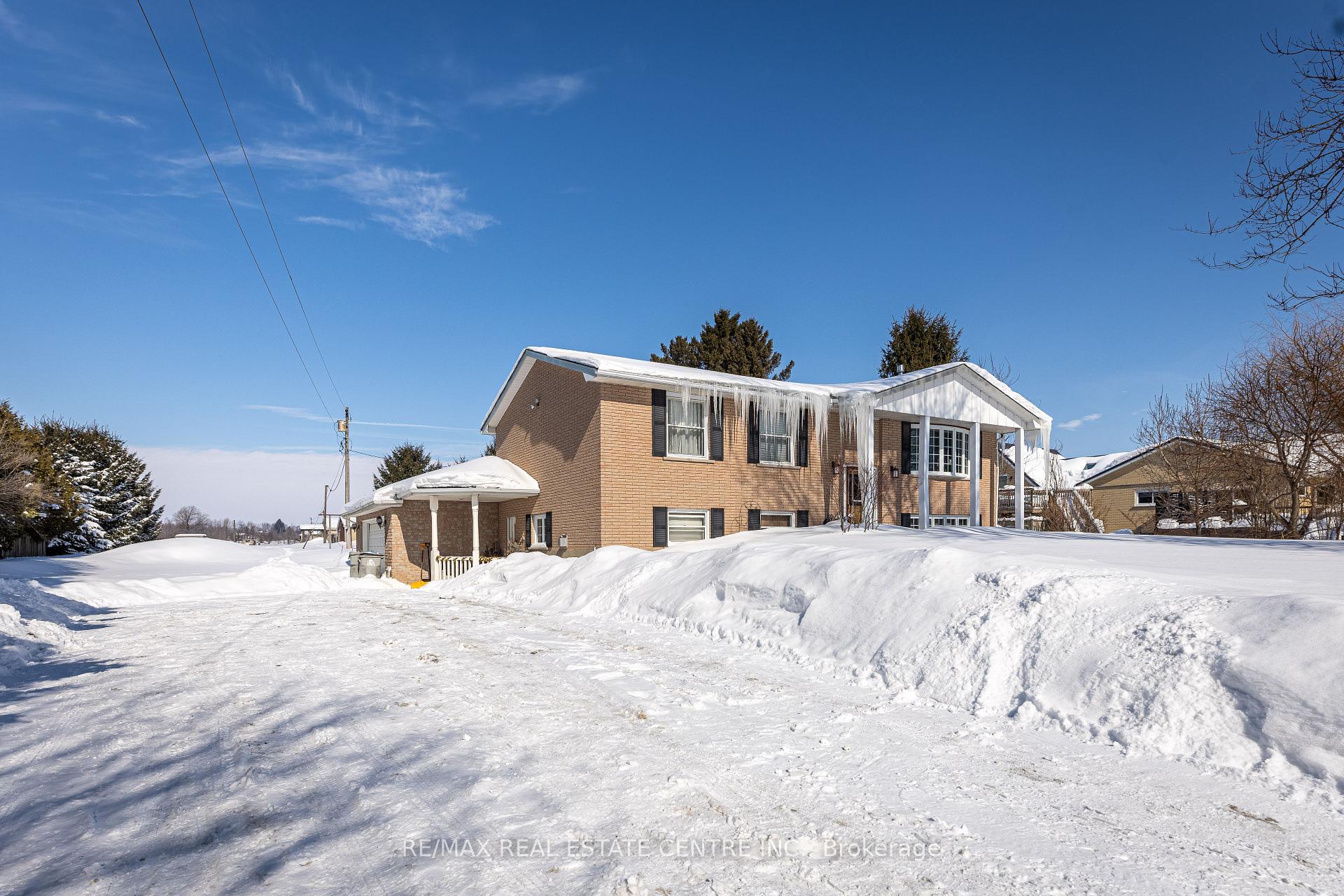 Front of 15552 Elginfield Road