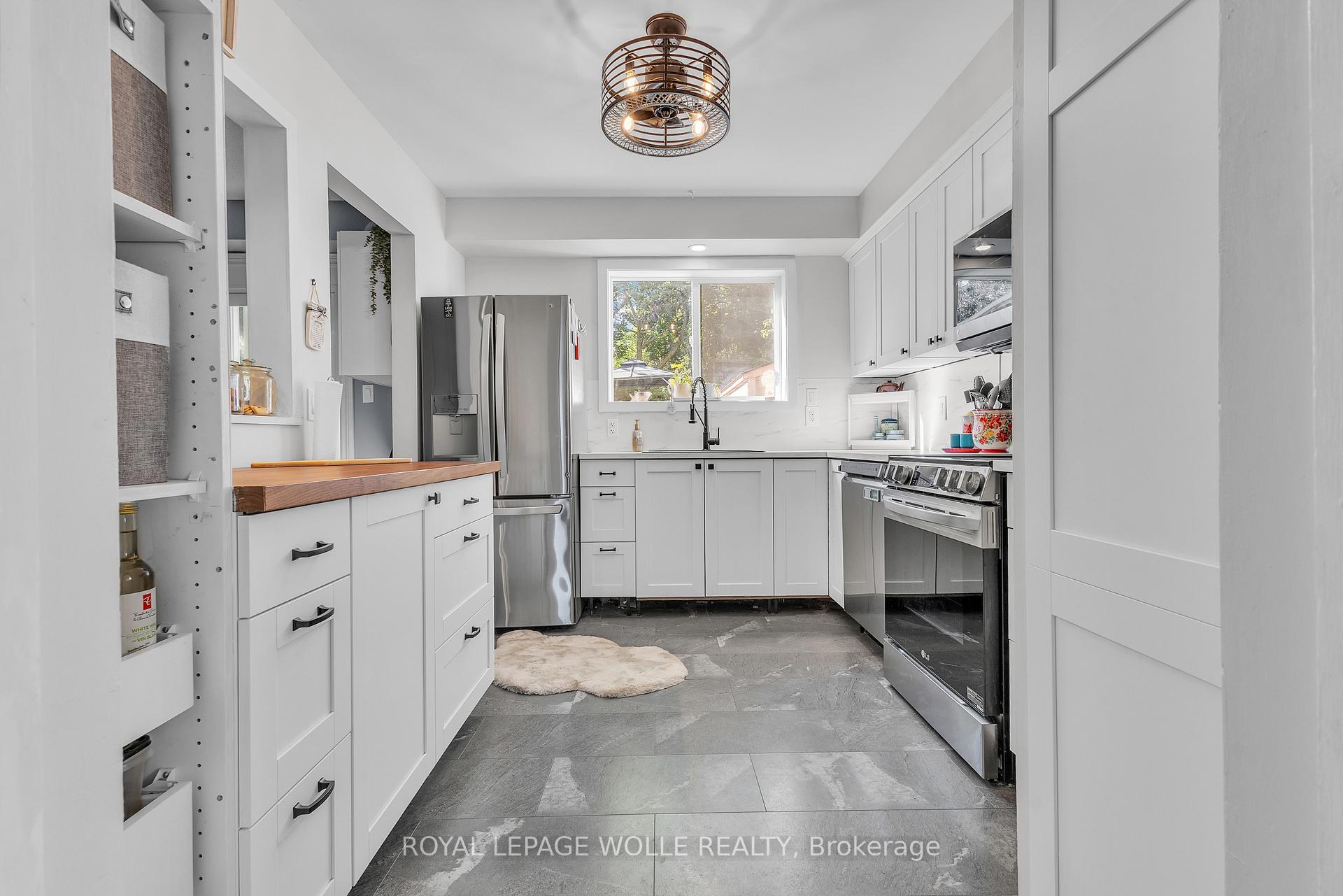 Photo 13 of 110 Shadeland Crescent, Kitchener — HOMEH