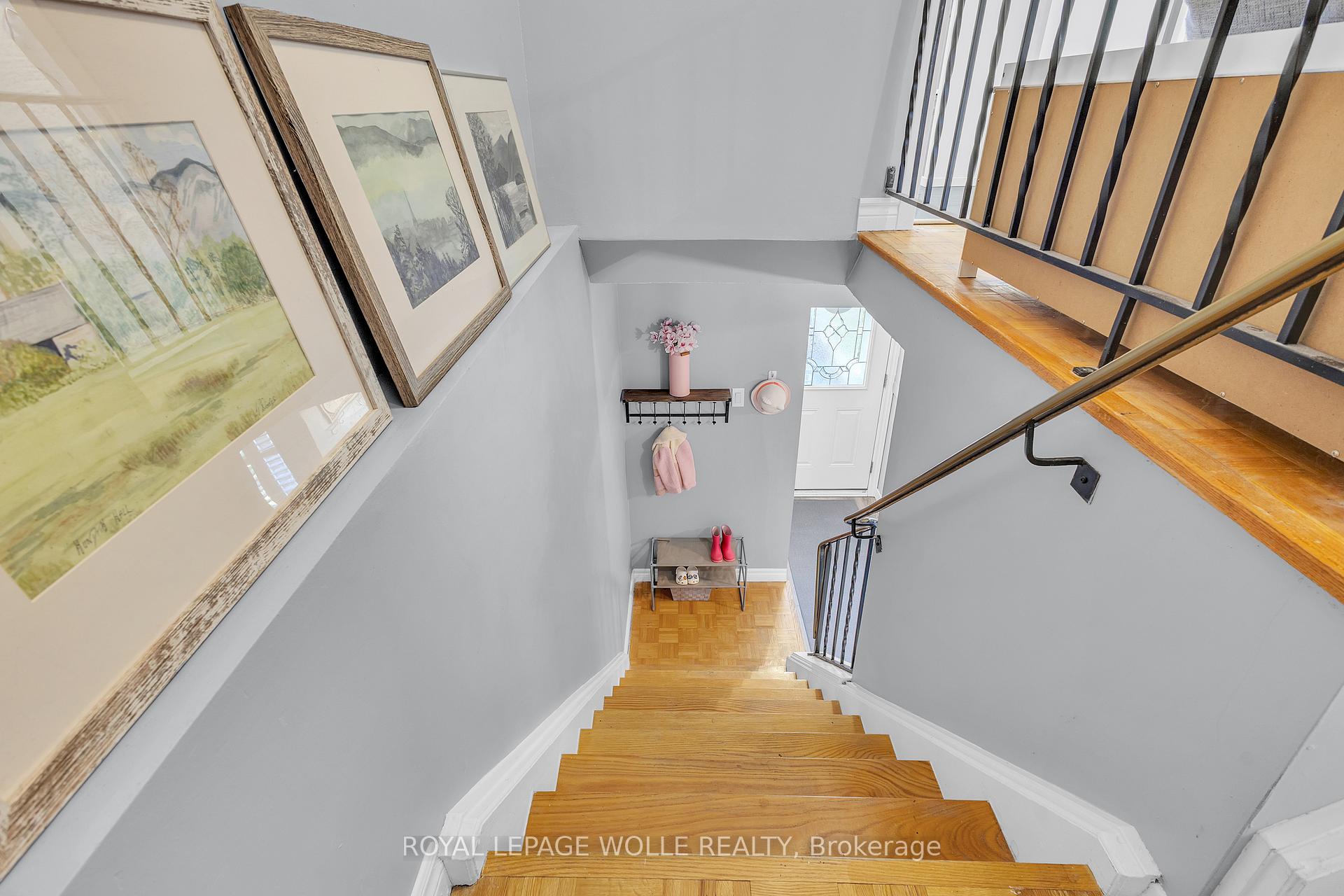 Photo 18 of 110 Shadeland Crescent, Kitchener — HOMEH