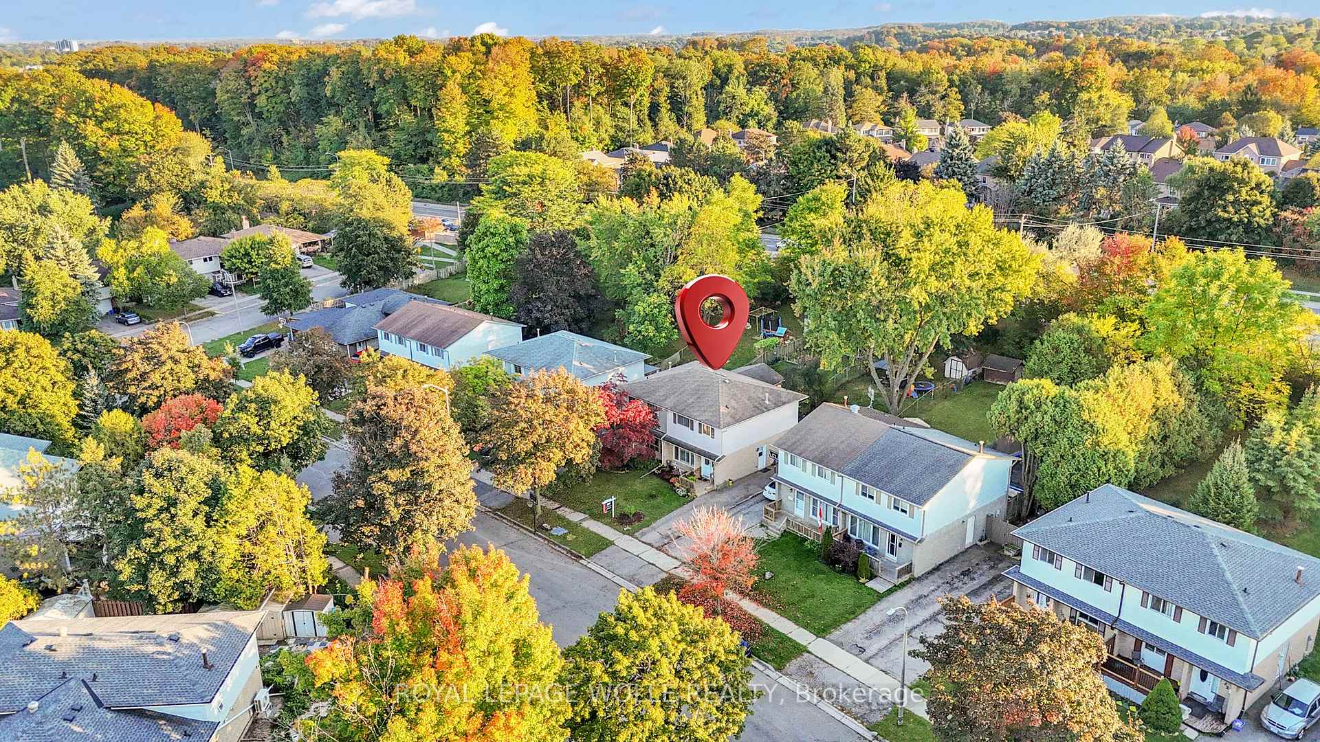 Photo 38 of 110 Shadeland Crescent, Kitchener — HOMEH
