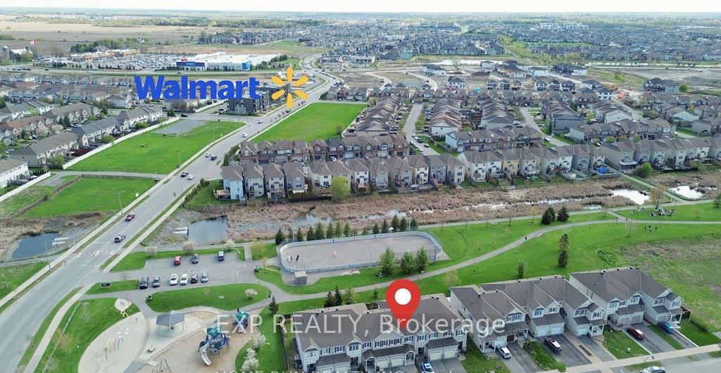 Photo 4 of 126 Akerson Road, Ottawa, Kanata - Emerald Meadows/Trailwest — HOMEH