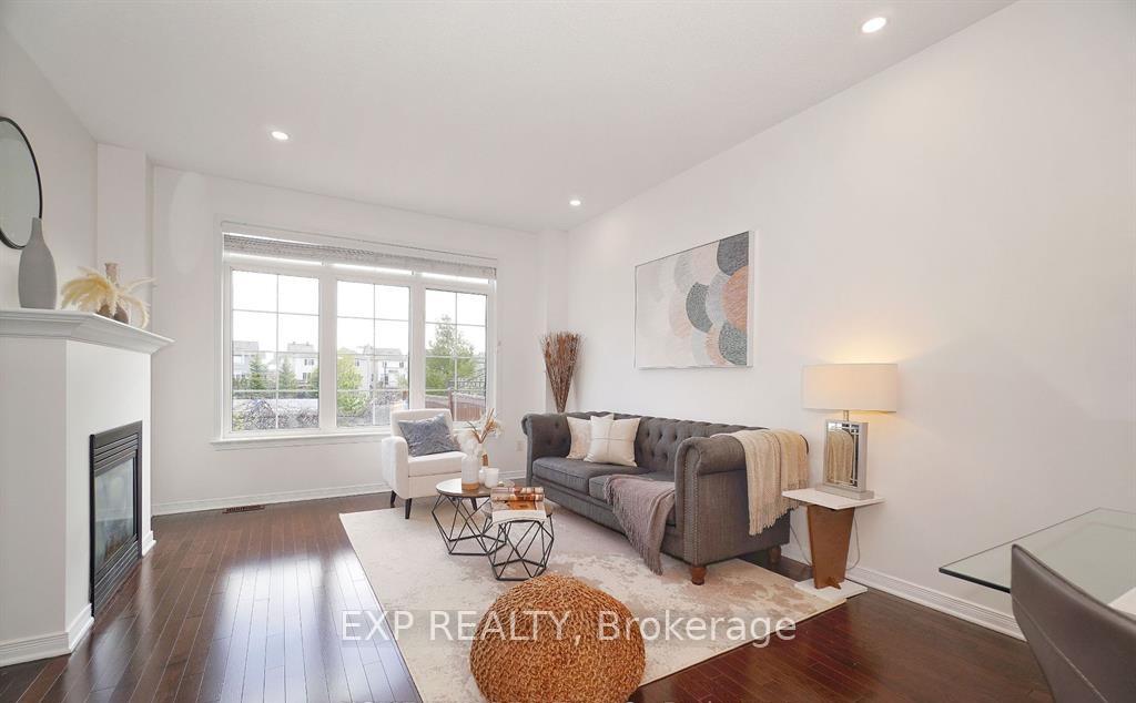 Photo 7 of 126 Akerson Road, Ottawa, Kanata - Emerald Meadows/Trailwest — HOMEH