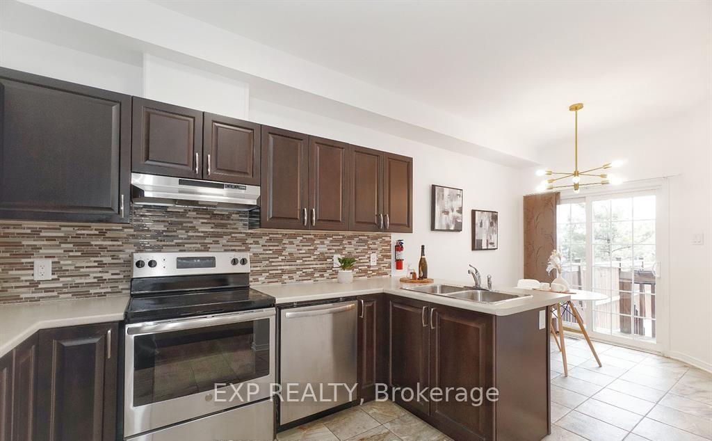 Photo 19 of 126 Akerson Road, Ottawa, Kanata - Emerald Meadows/Trailwest — HOMEH