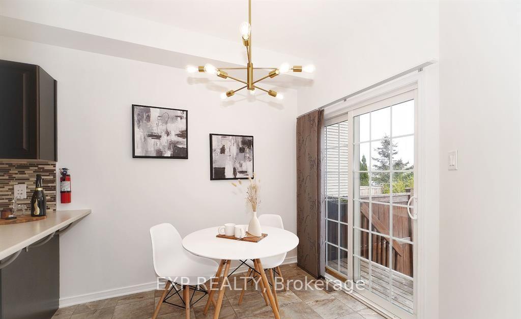 Photo 21 of 126 Akerson Road, Ottawa, Kanata - Emerald Meadows/Trailwest — HOMEH