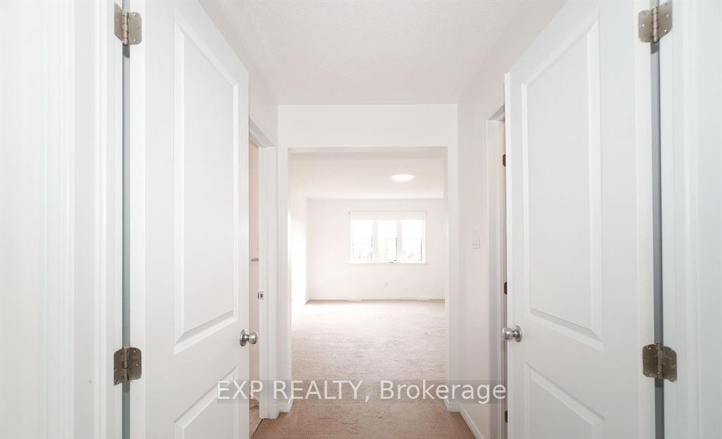 Photo 25 of 126 Akerson Road, Ottawa, Kanata - Emerald Meadows/Trailwest — HOMEH
