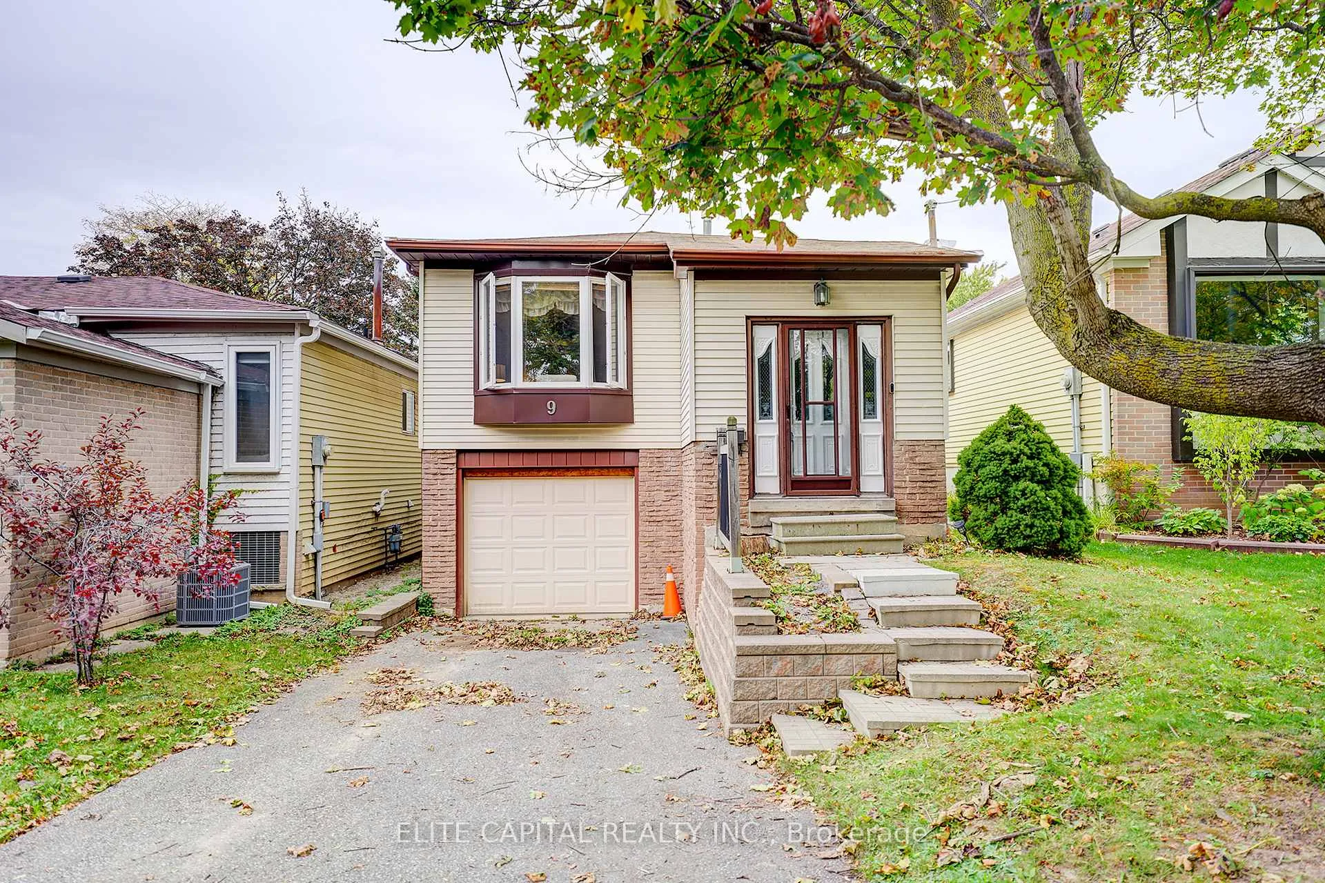 Front of 9 Snowshoe Crescent
