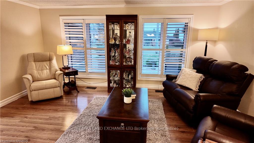 Photo 3 of 355 Penetangore Row, Kincardine — HOMEH