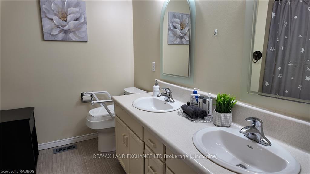 Photo 14 of 355 Penetangore Row, Kincardine — HOMEH