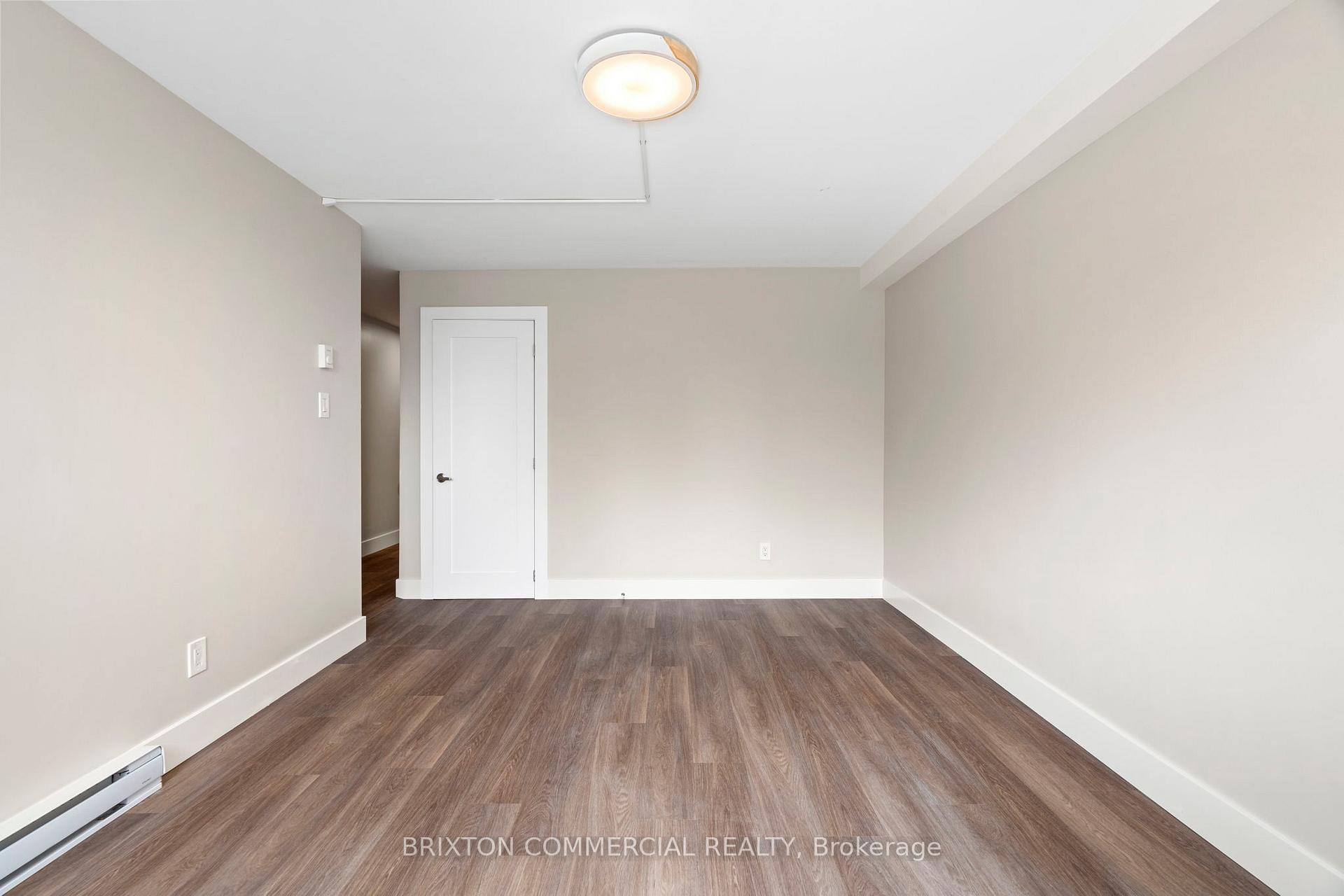Photo 12 of Unit 3, 586 Victoria Street S, Kitchener — HOMEH
