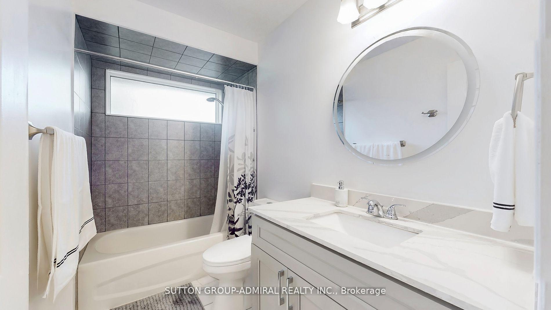 Photo 30 of 62 Shieldmark Crescent, Markham, Royal Orchard — HOMEH