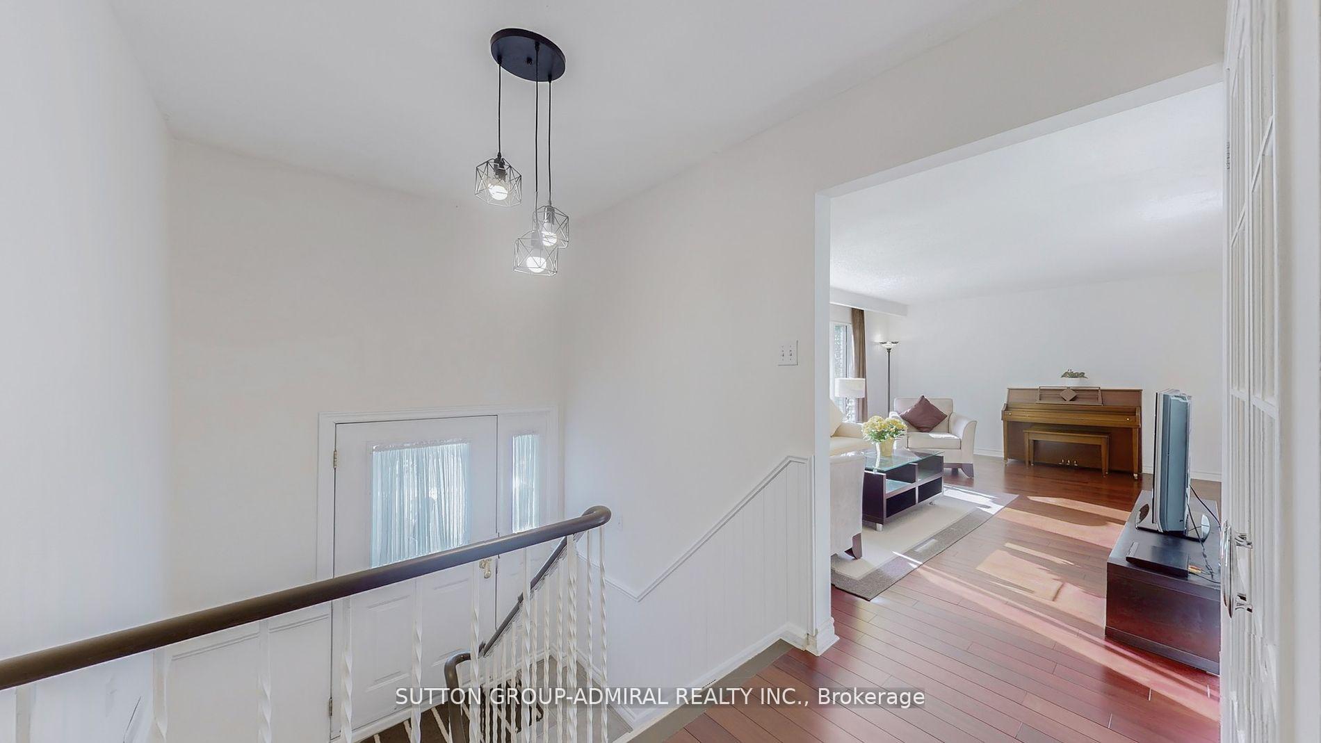 Photo 31 of 62 Shieldmark Crescent, Markham, Royal Orchard — HOMEH