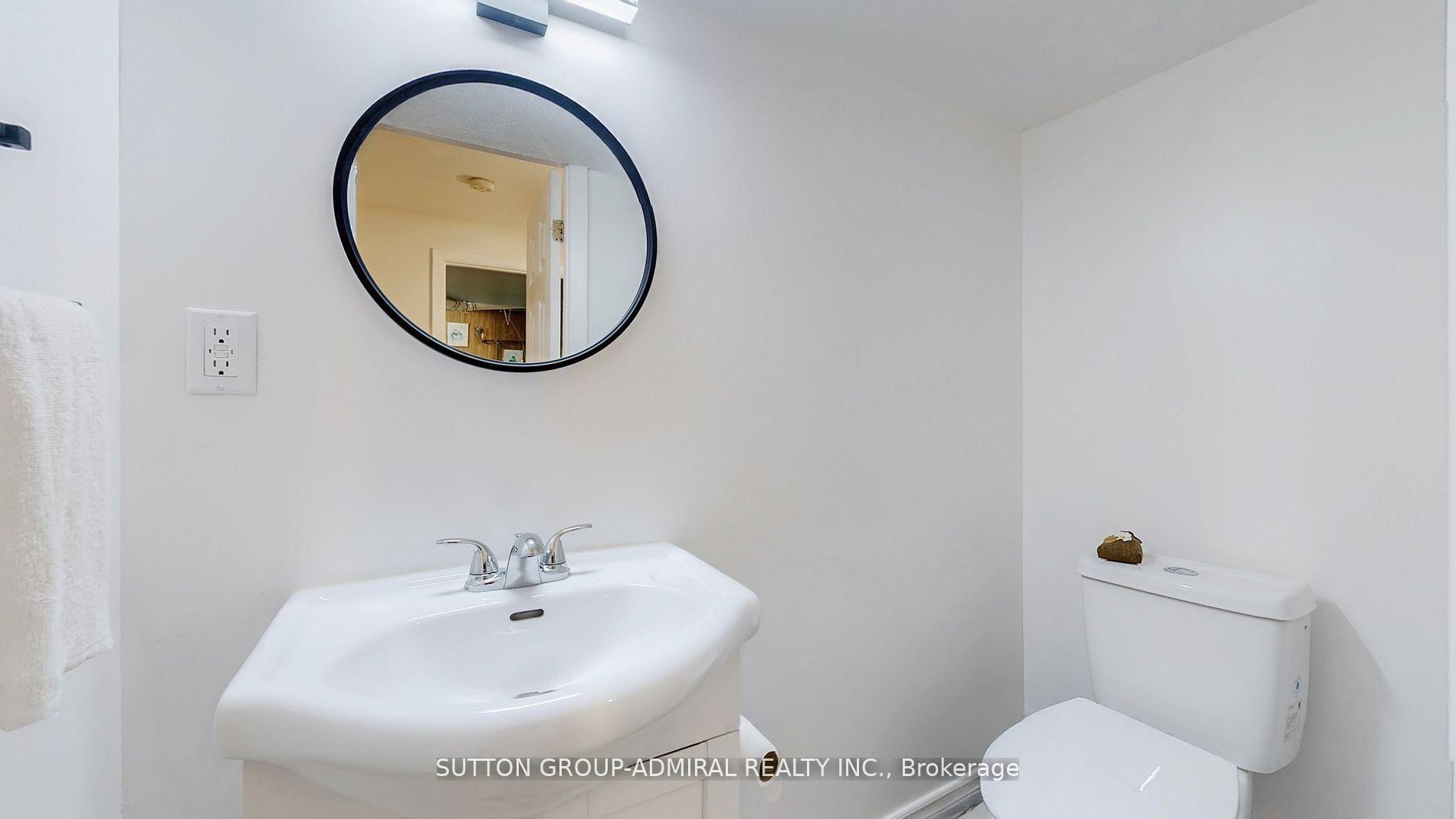 Photo 39 of 62 Shieldmark Crescent, Markham, Royal Orchard — HOMEH