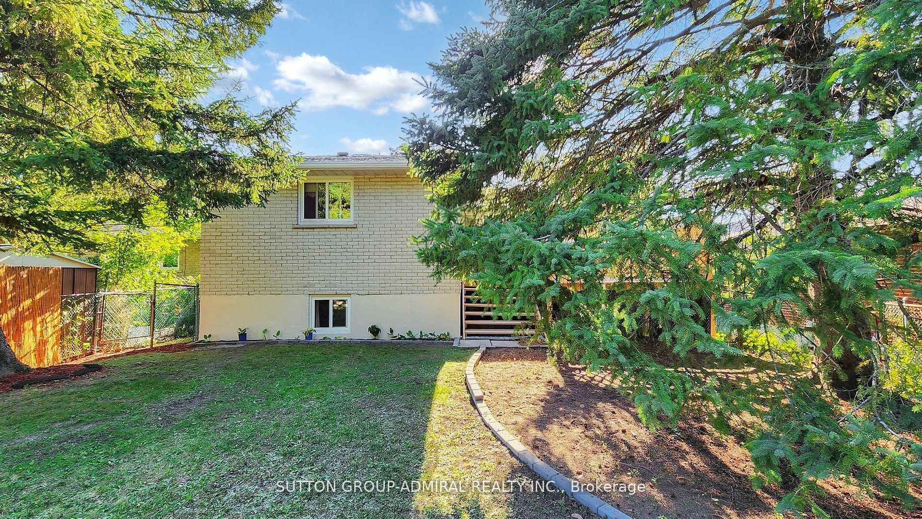Photo 41 of 62 Shieldmark Crescent, Markham, Royal Orchard — HOMEH