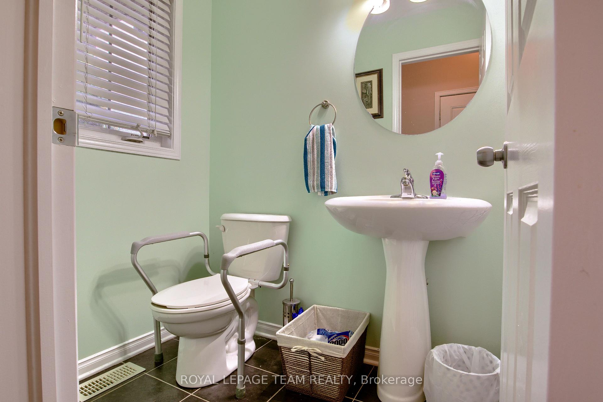 Photo 3 of 169 Romina Street, Ottawa, Kanata - Emerald Meadows/Trailwest — HOMEH