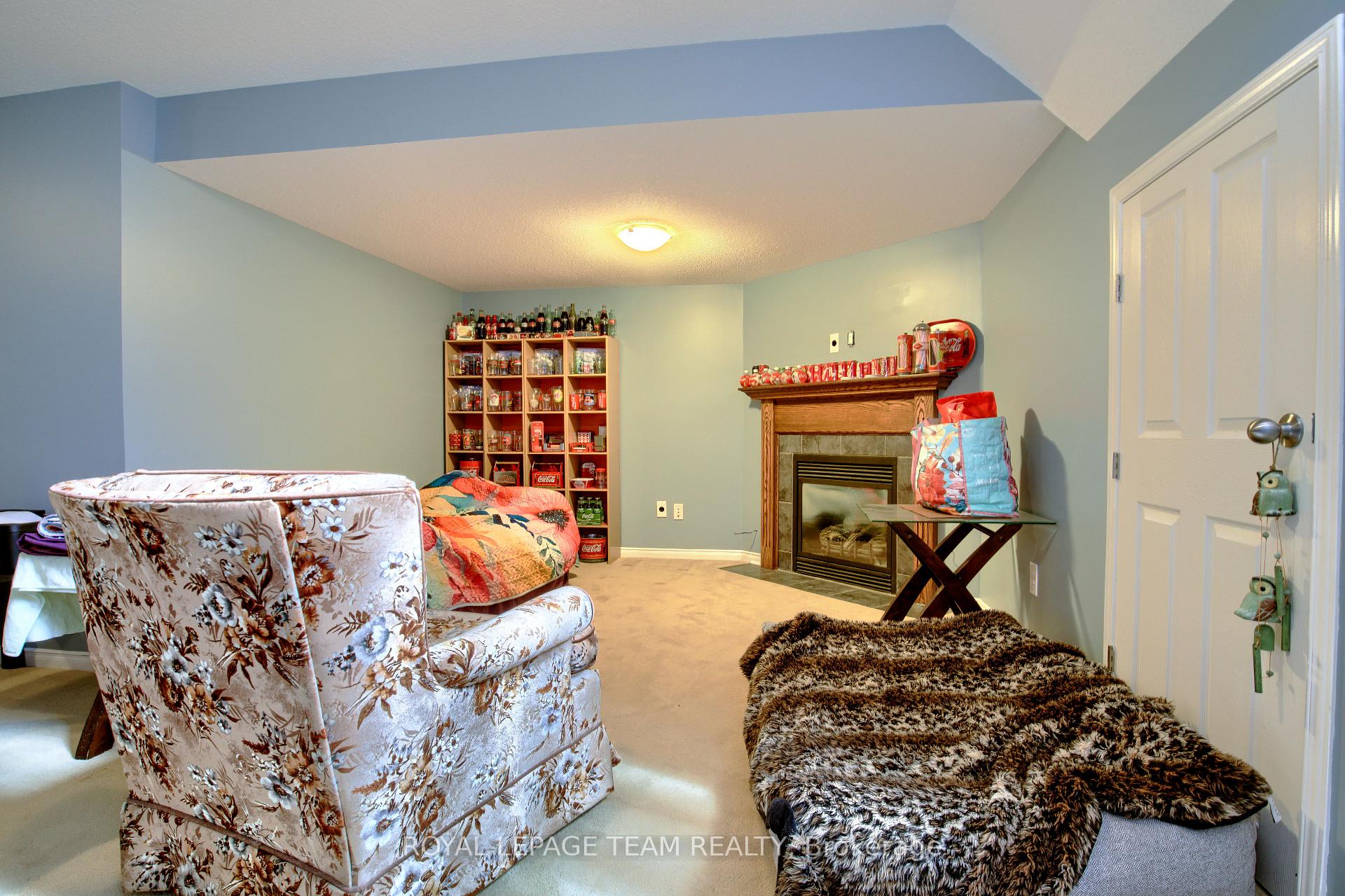 Photo 12 of 169 Romina Street, Ottawa, Kanata - Emerald Meadows/Trailwest — HOMEH