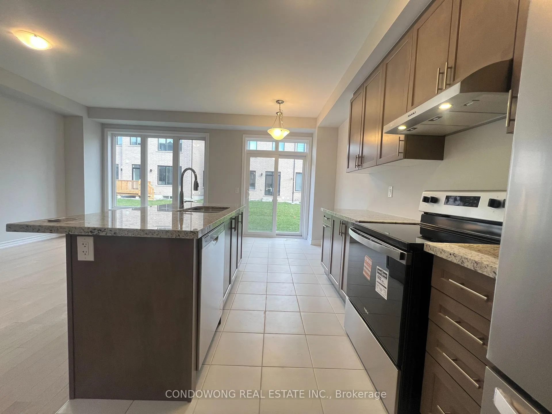 Photo 10 of 25 Freeman Williams Street, Markham, Angus Glen — HOMEH