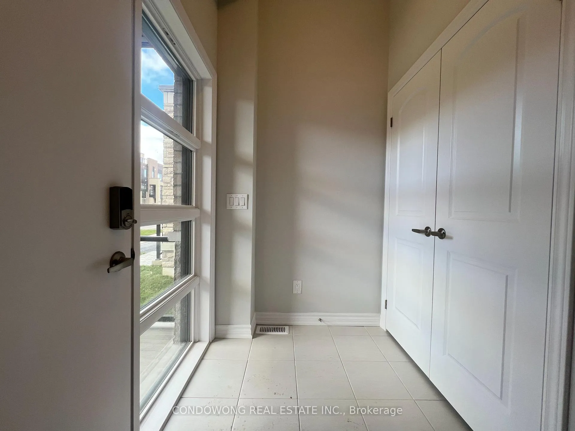 Photo 12 of 25 Freeman Williams Street, Markham, Angus Glen — HOMEH