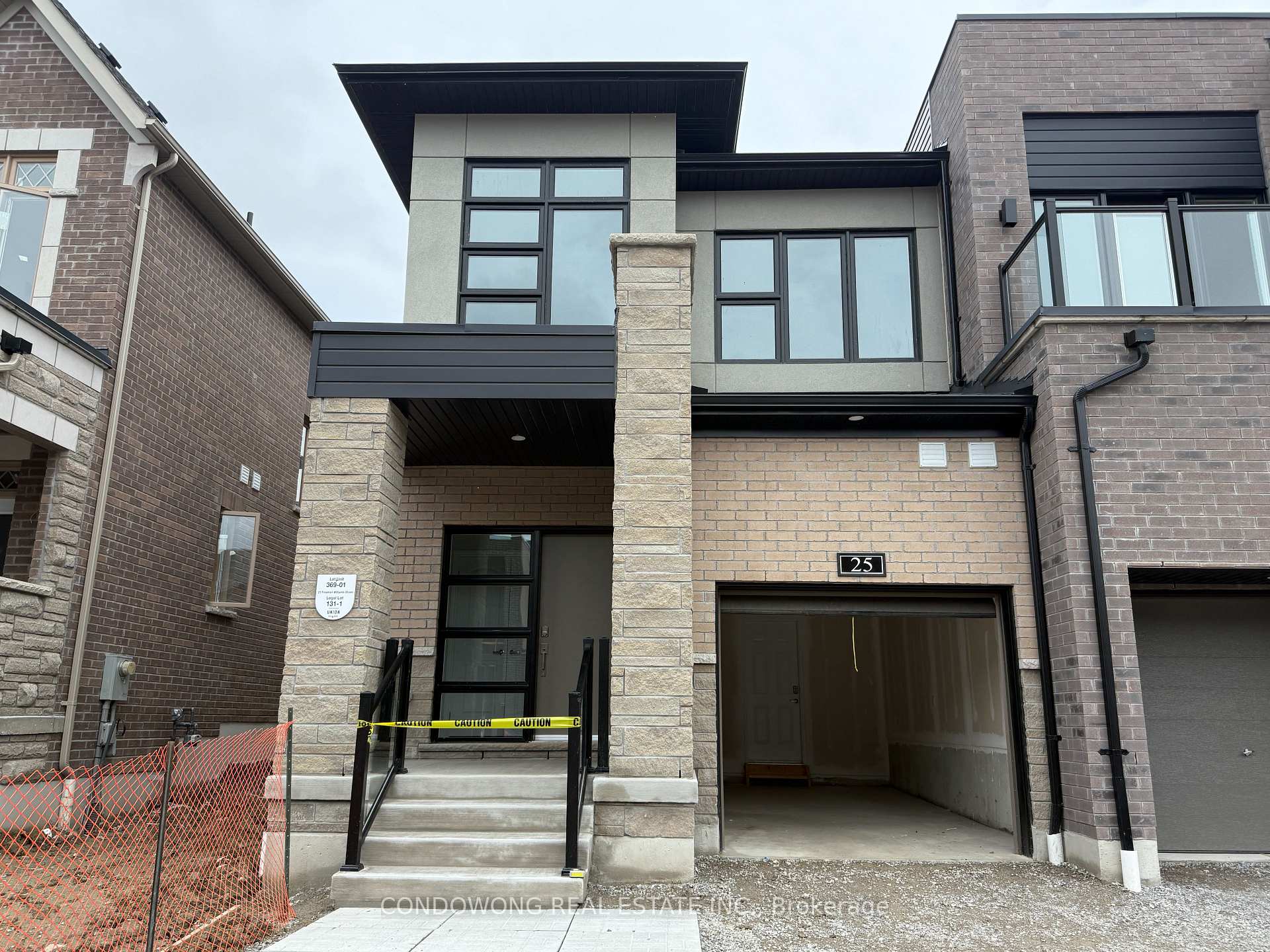 Front of 25 Freeman Williams Street