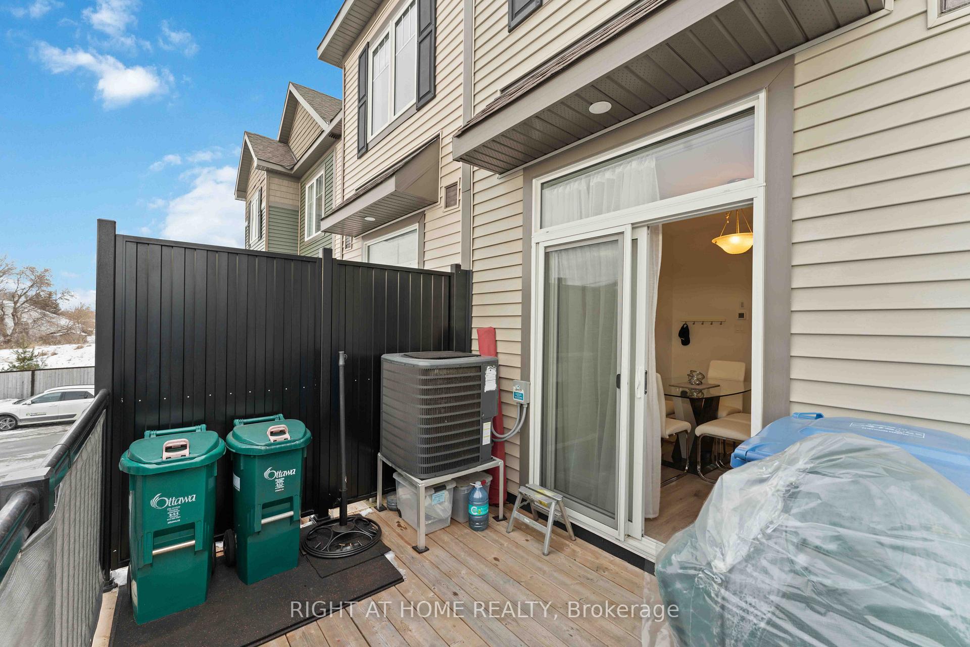 Photo 25 of 167 Attwell Private, Ottawa, Kanata - Morgan's Grant/South March — HOMEH