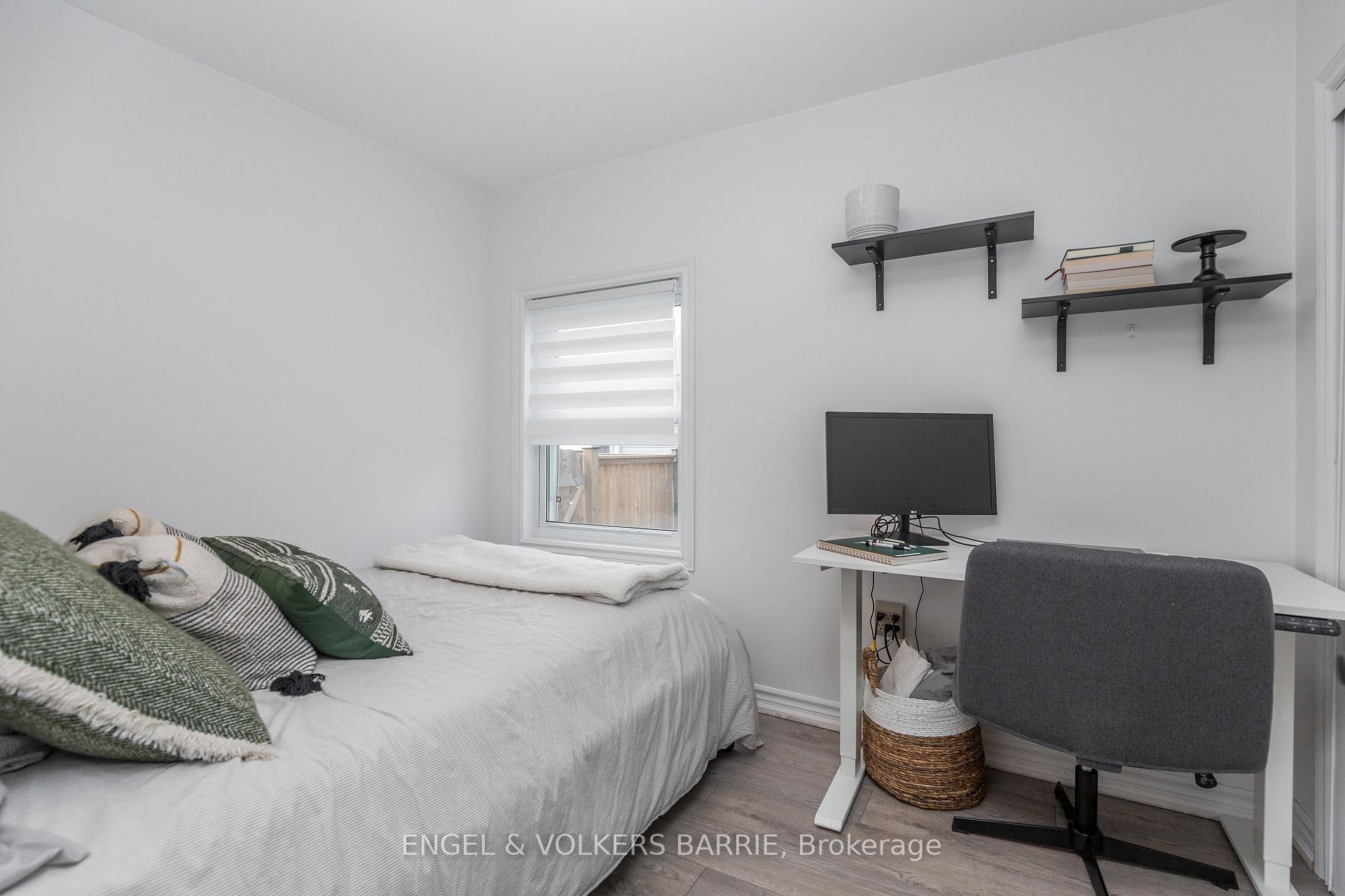 Photo 9 of 1068 Emily Street, Innisfil, Rural Innisfil — HOMEH