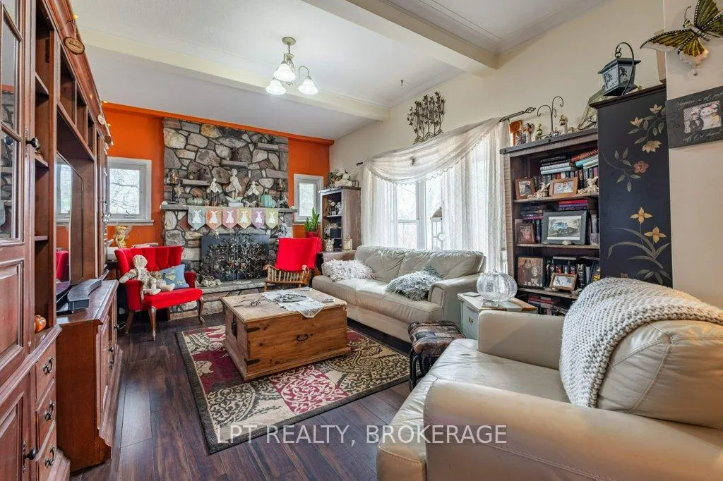 Photo 6 of 3939 Howes Road, Kingston, City North of 401 — HOMEH
