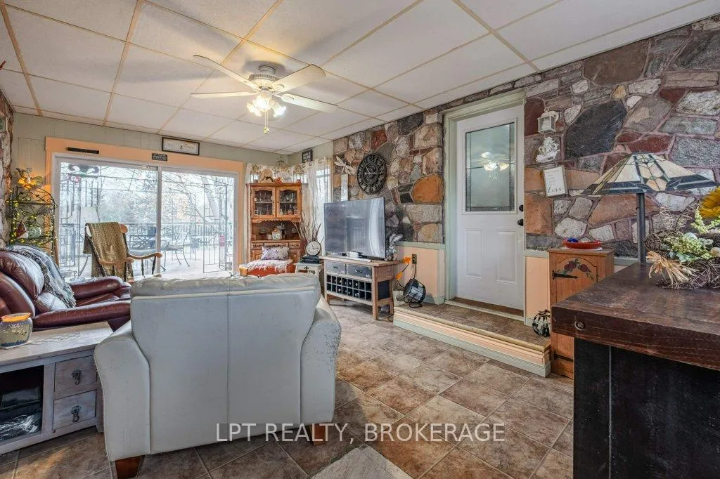 Photo 15 of 3939 Howes Road, Kingston, City North of 401 — HOMEH
