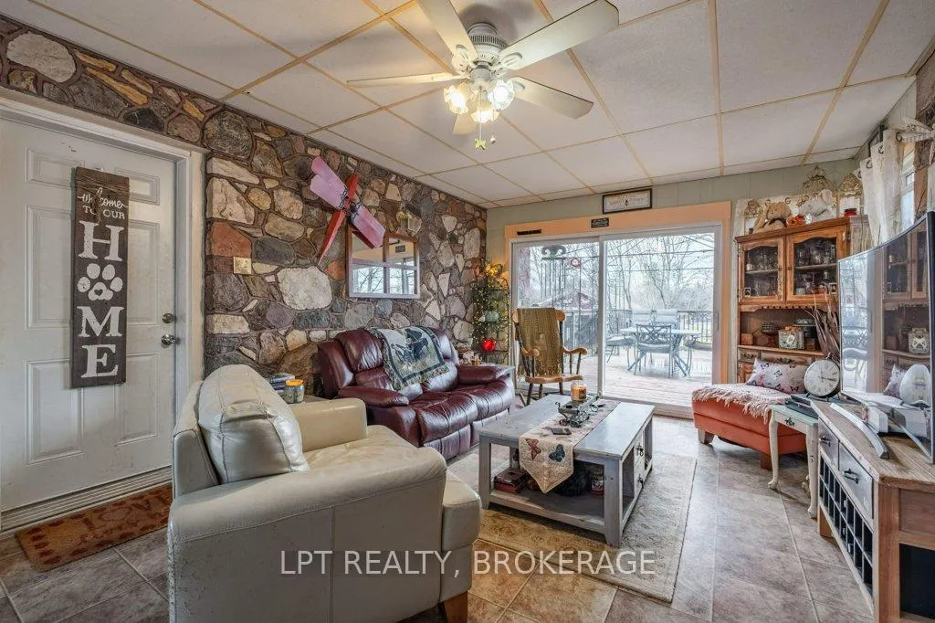 Photo 17 of 3939 Howes Road, Kingston, City North of 401 — HOMEH