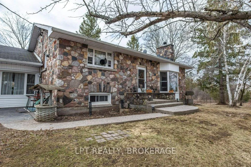 Photo 22 of 3939 Howes Road, Kingston, City North of 401 — HOMEH