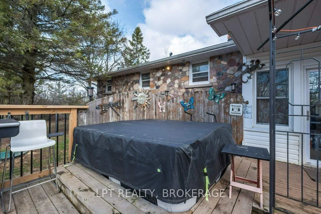 Photo 24 of 3939 Howes Road, Kingston, City North of 401 — HOMEH