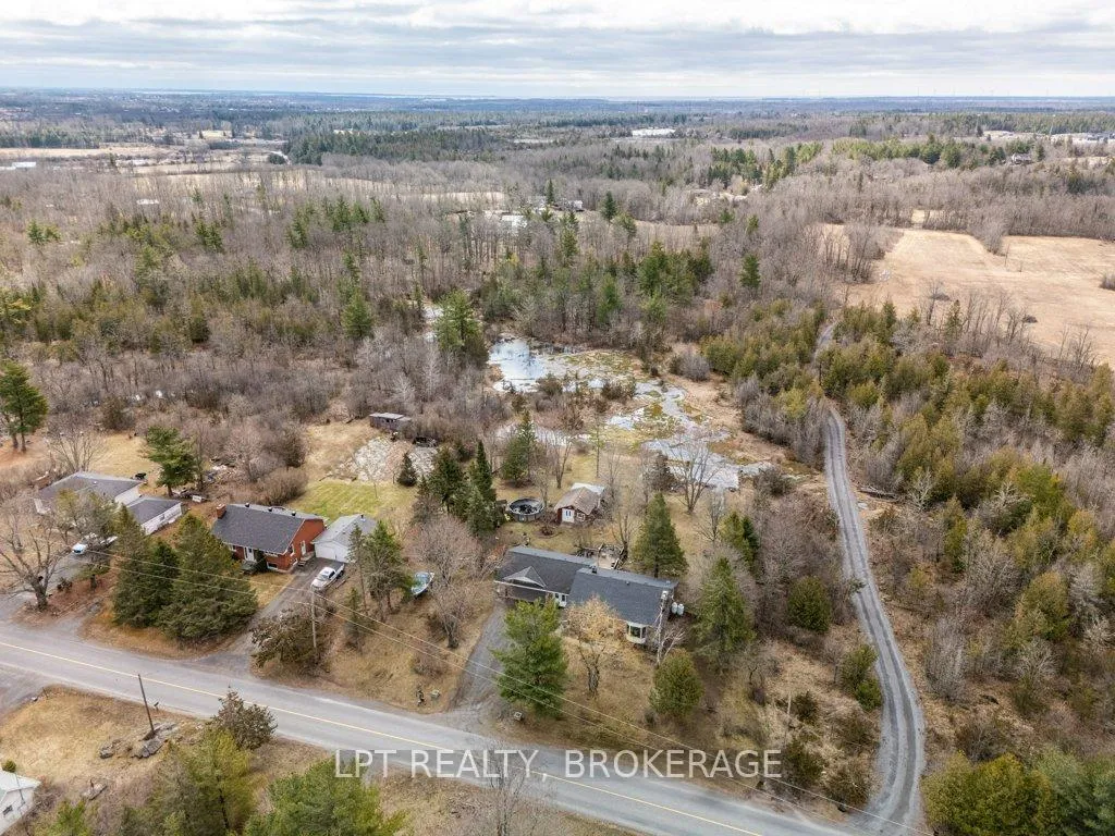 Photo 32 of 3939 Howes Road, Kingston, City North of 401 — HOMEH