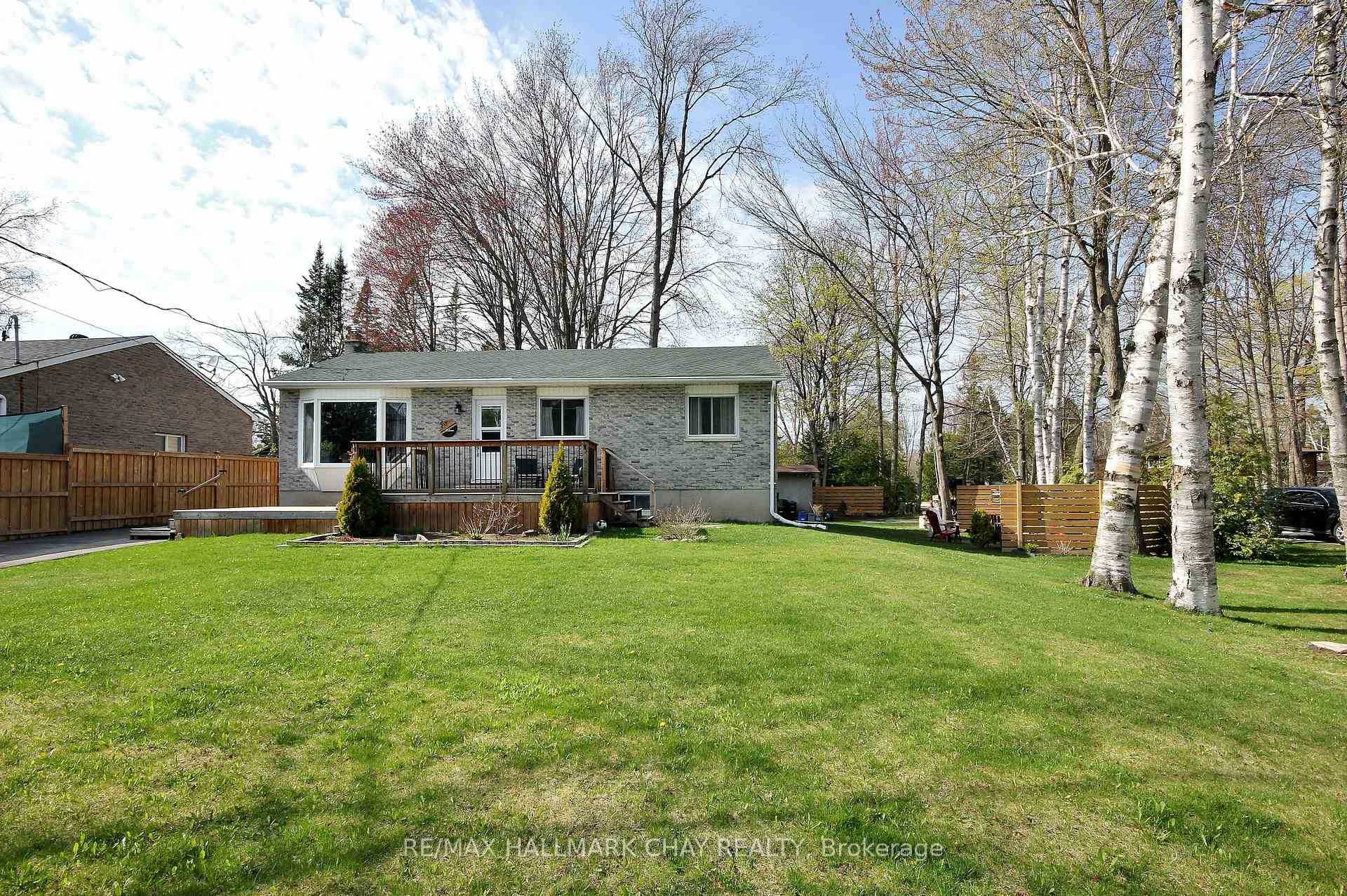 Photo 2 of 700 James Street, Innisfil, Alcona — HOMEH