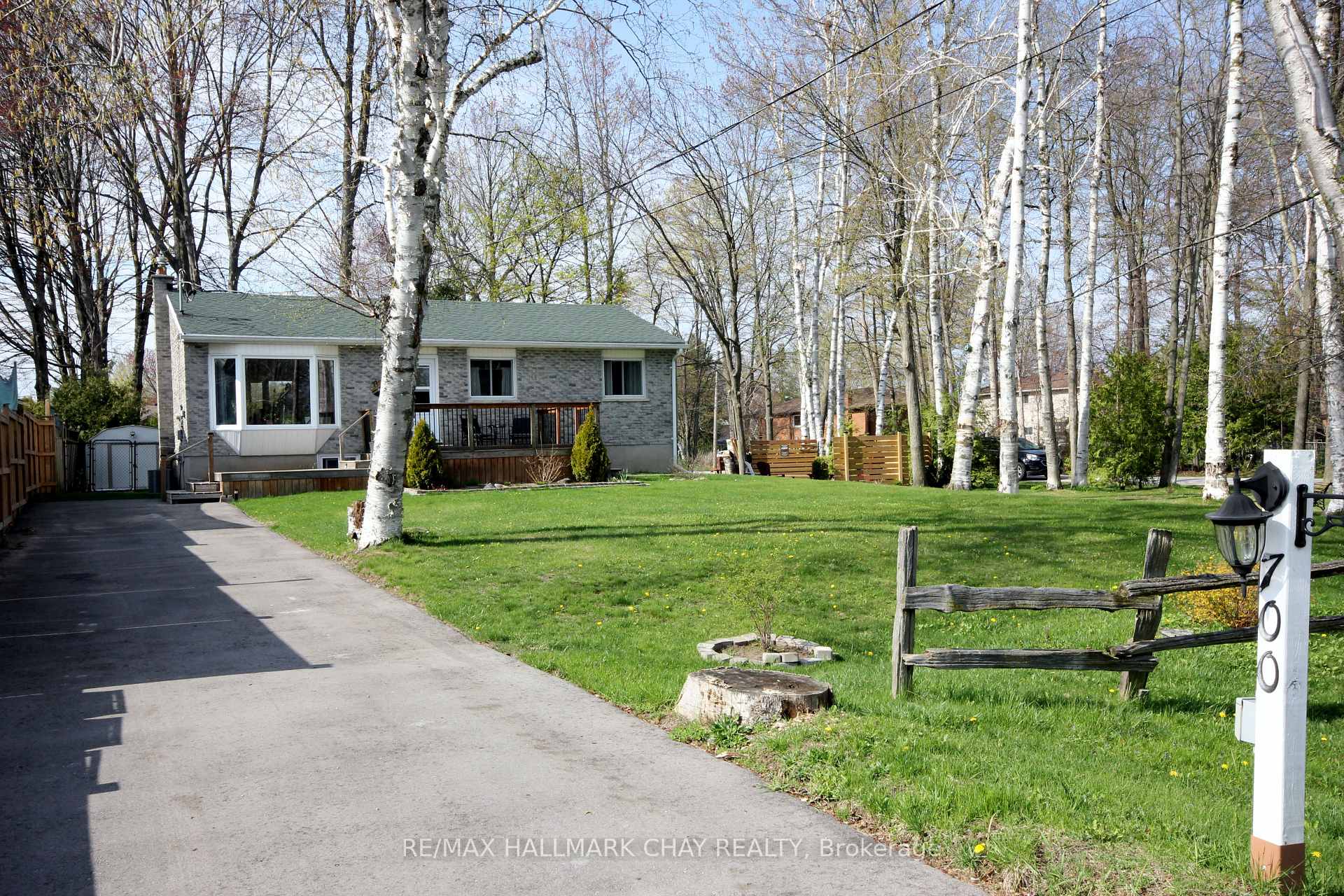 Photo 4 of 700 James Street, Innisfil, Alcona — HOMEH
