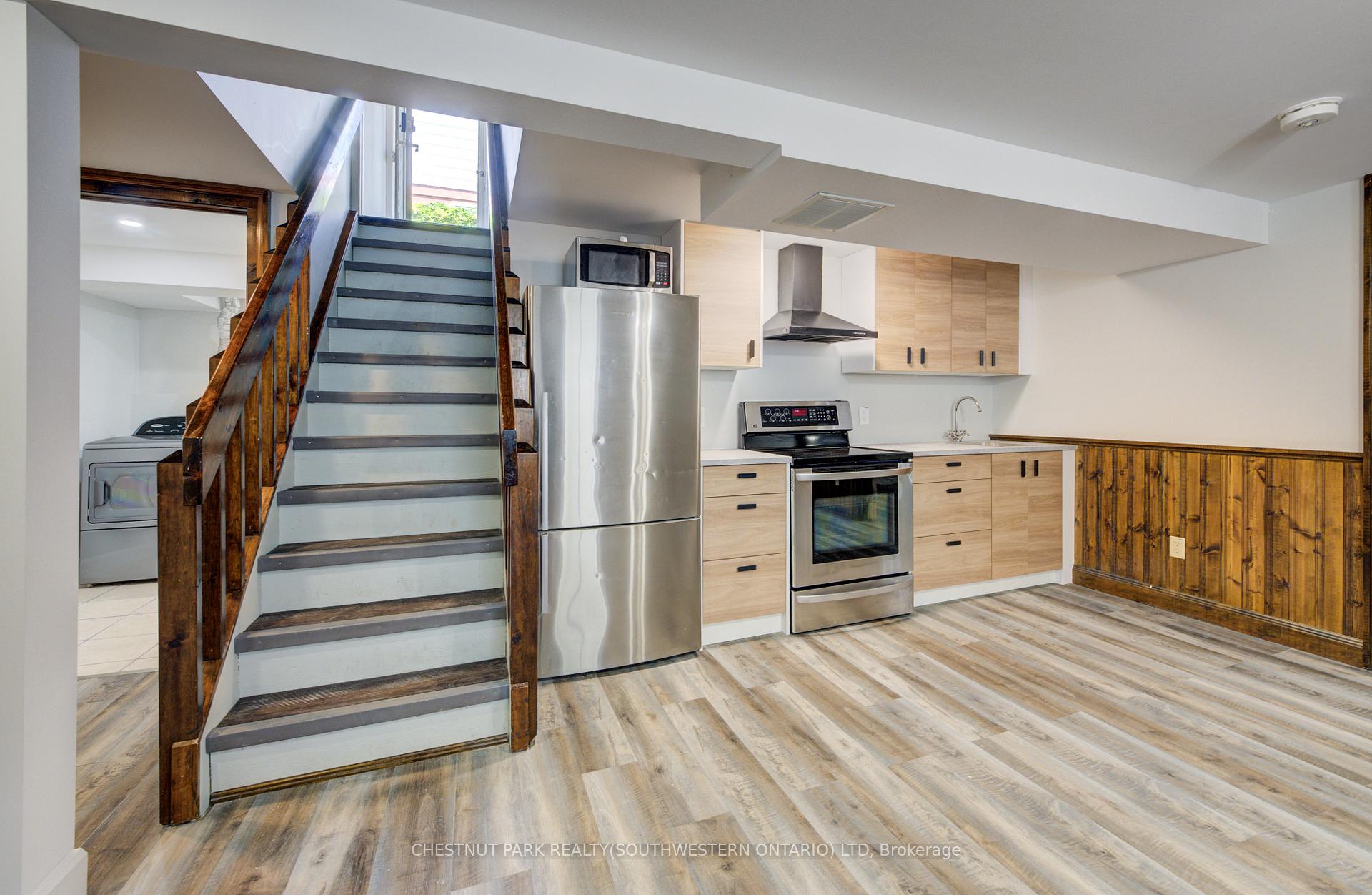 Photo 5 of Unit B, 88 Glen Lake Crescent, Kitchener — HOMEH